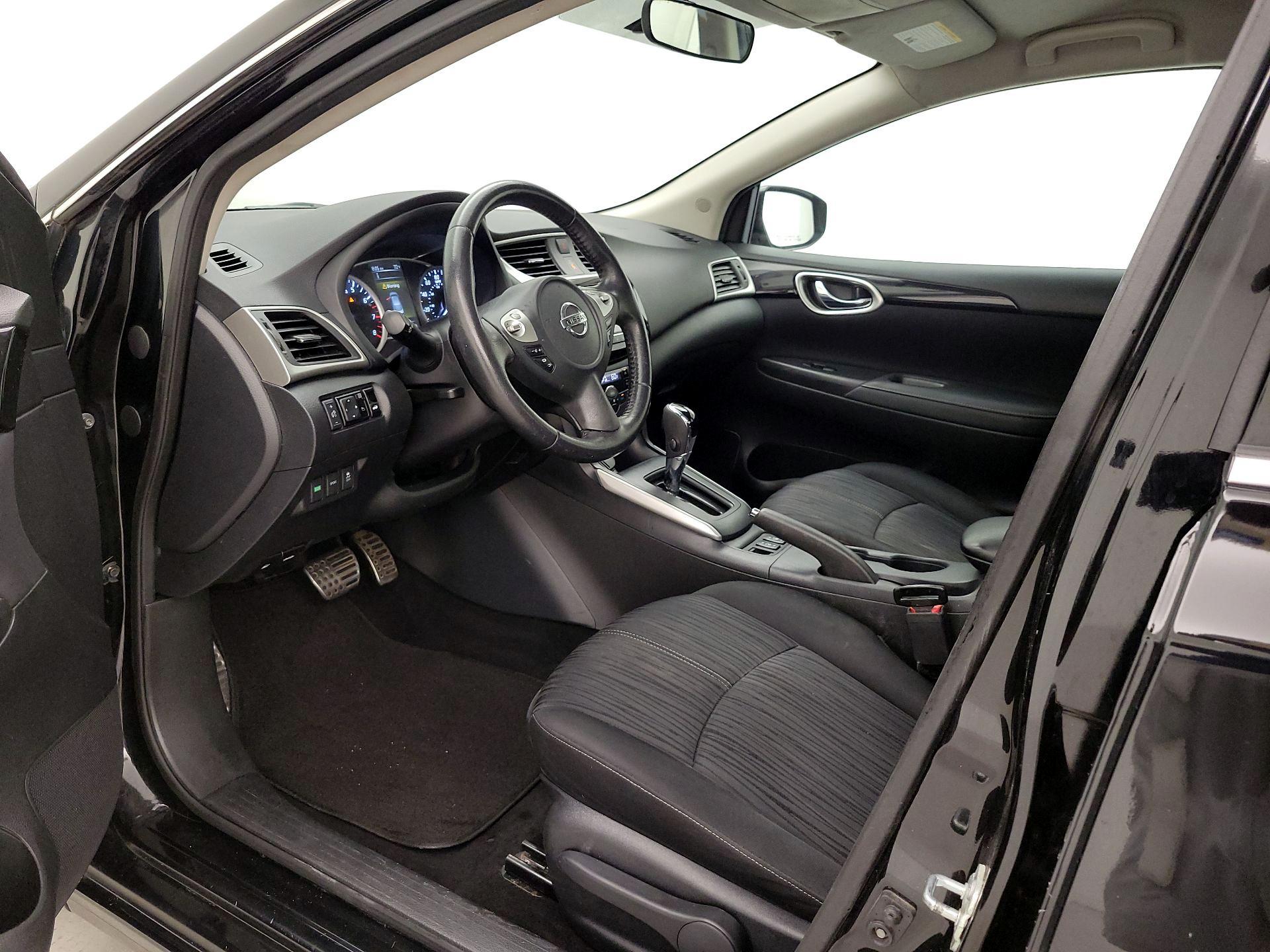 Thumbnail: 2018 Nissan Sentra - 11