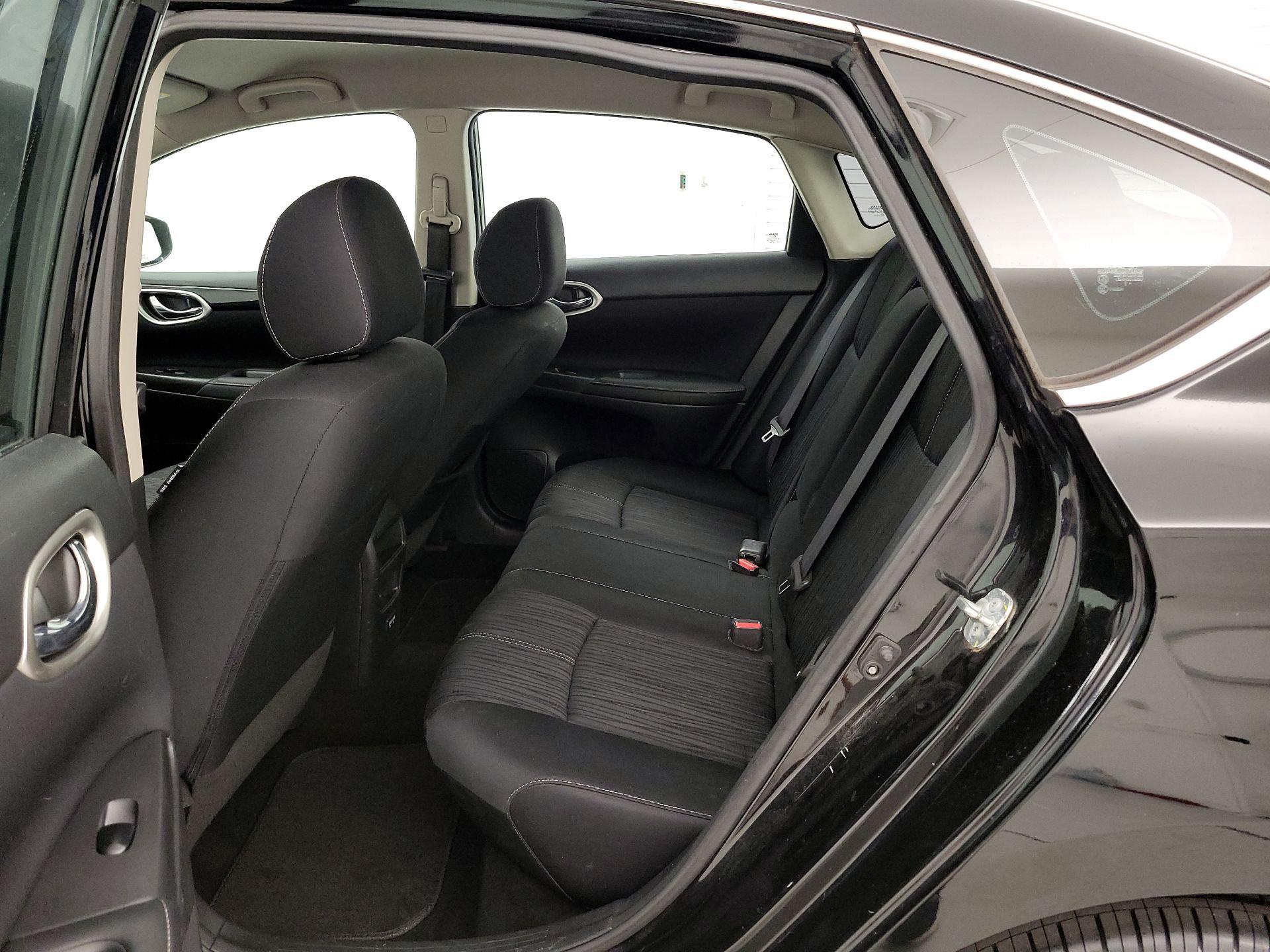 Thumbnail: 2018 Nissan Sentra - 19