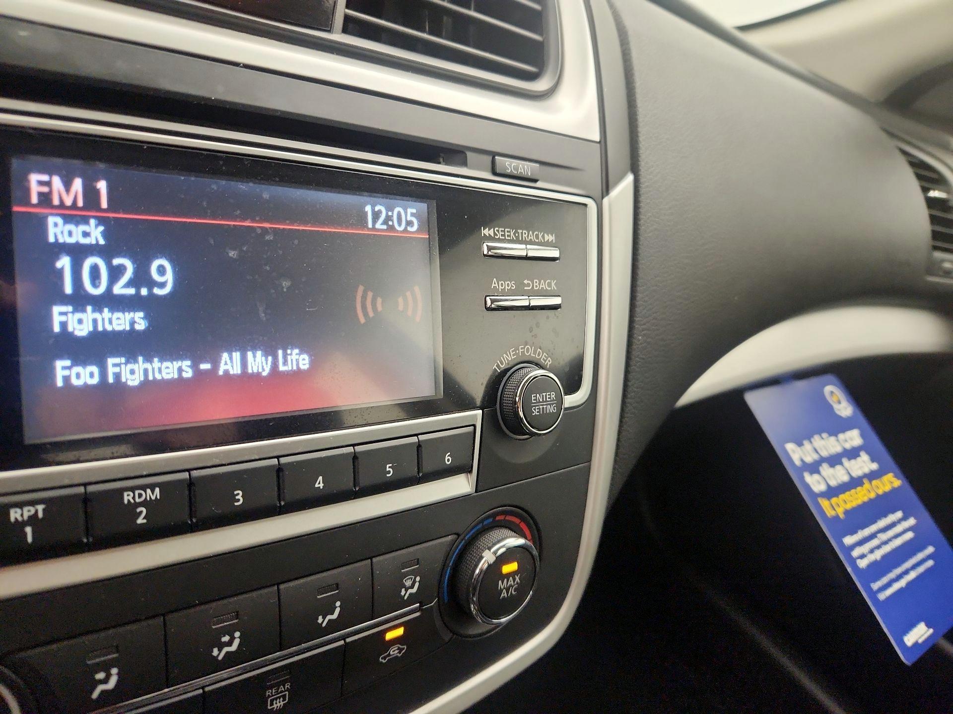 Thumbnail: 2016 Nissan Altima - 14