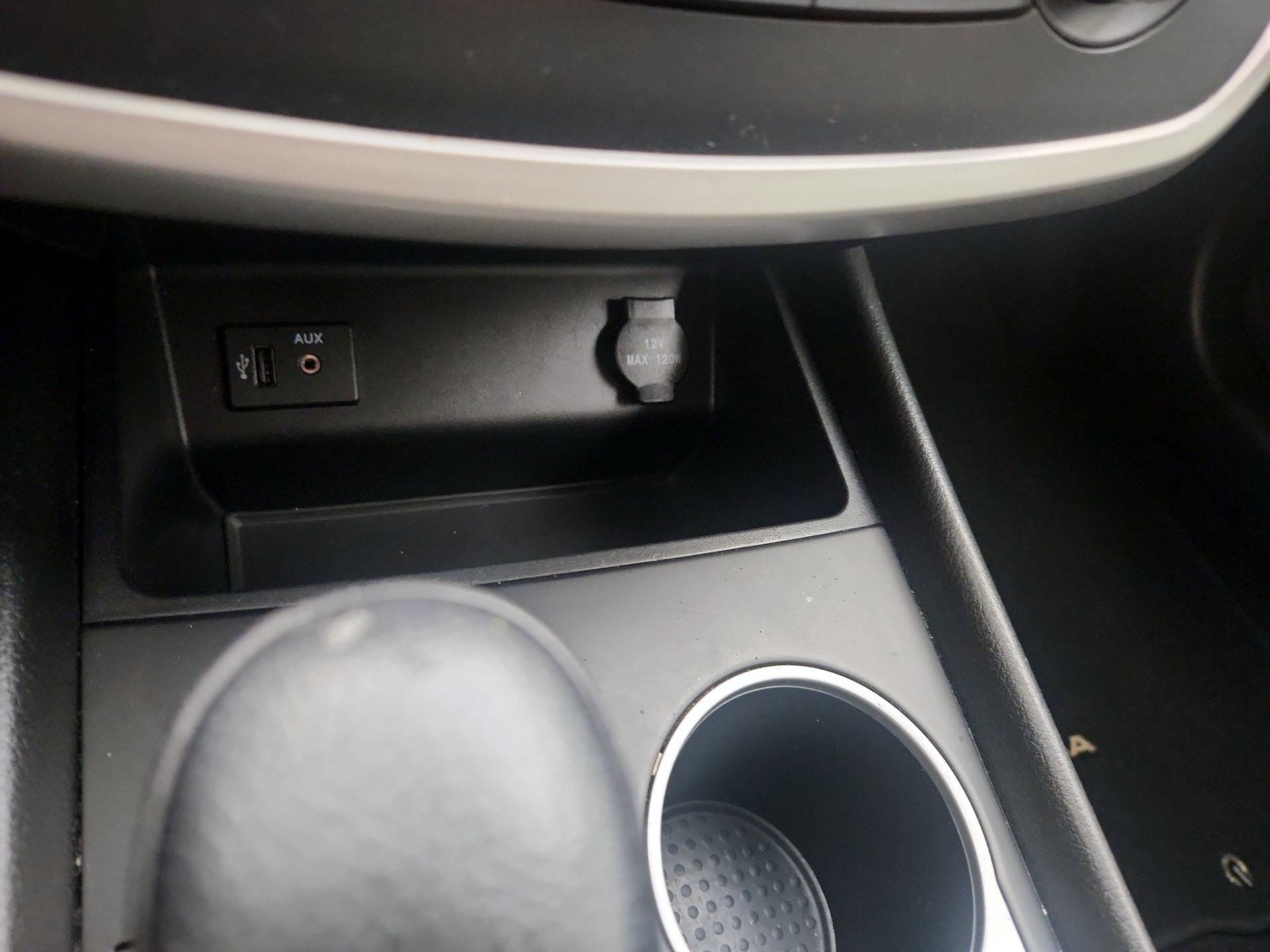 Thumbnail: 2016 Nissan Altima - 17