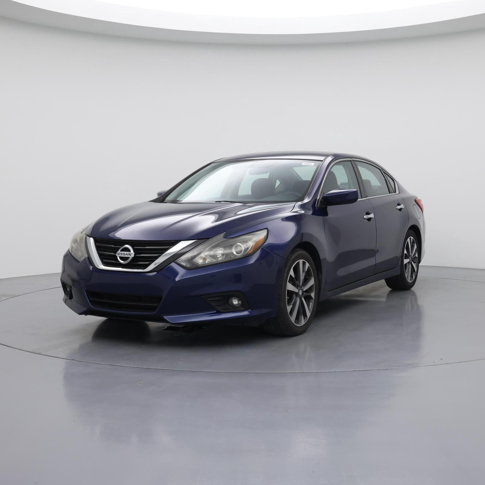 Thumbnail: 2016 Nissan Altima - 4
