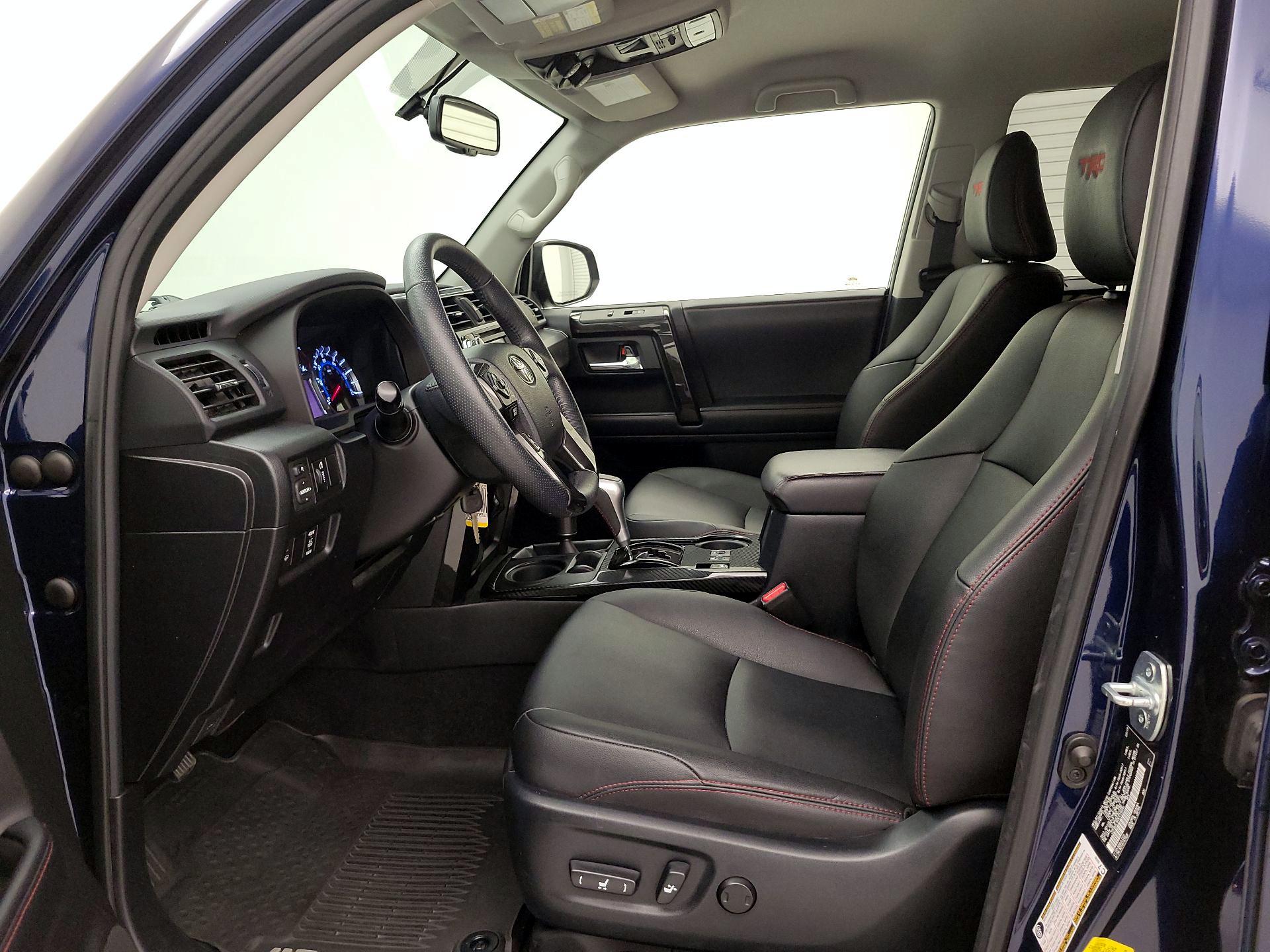 Thumbnail: 2019 Toyota 4Runner - 11