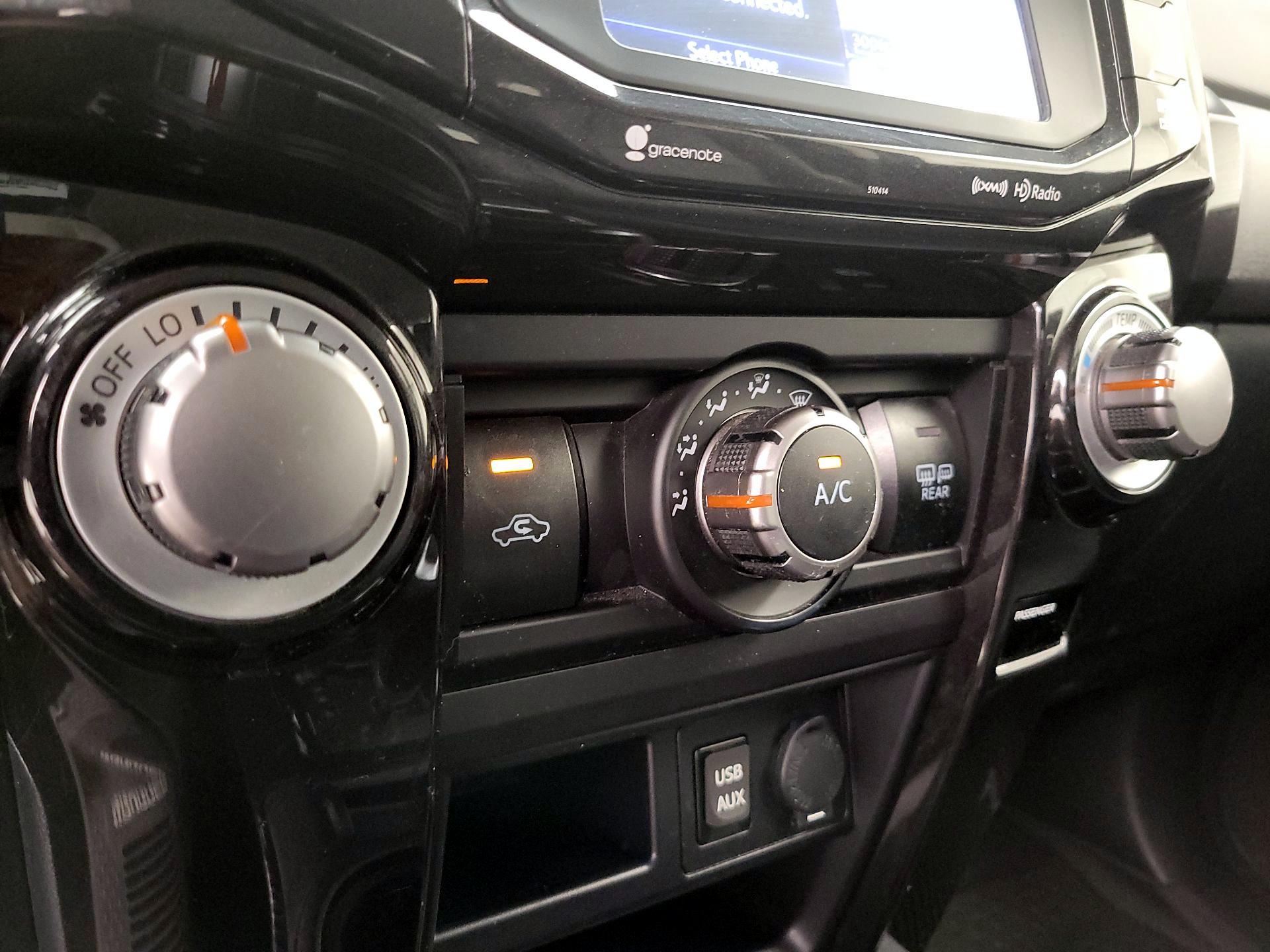 Thumbnail: 2019 Toyota 4Runner - 17