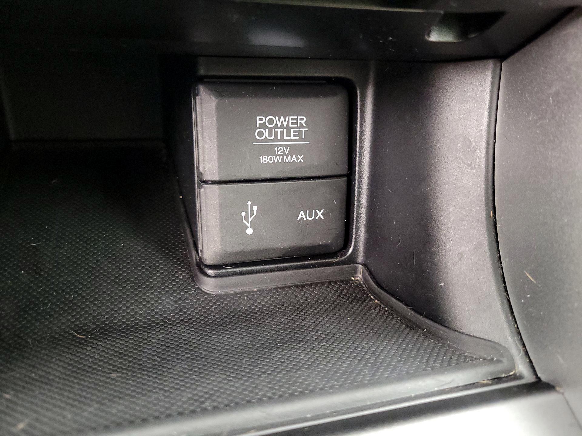 Thumbnail: 2015 Honda Accord - 18