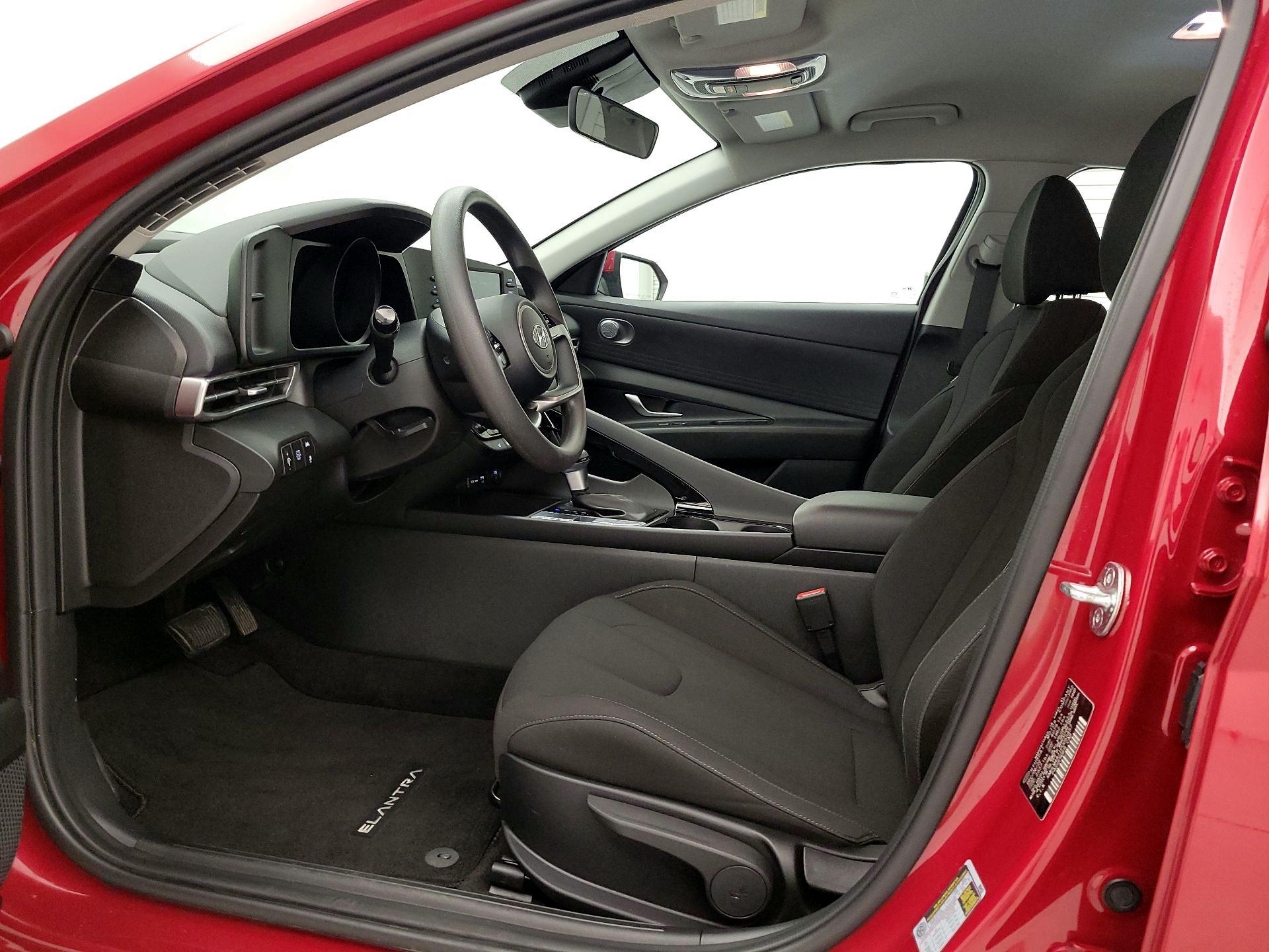 Thumbnail: 2023 Hyundai Elantra - 11