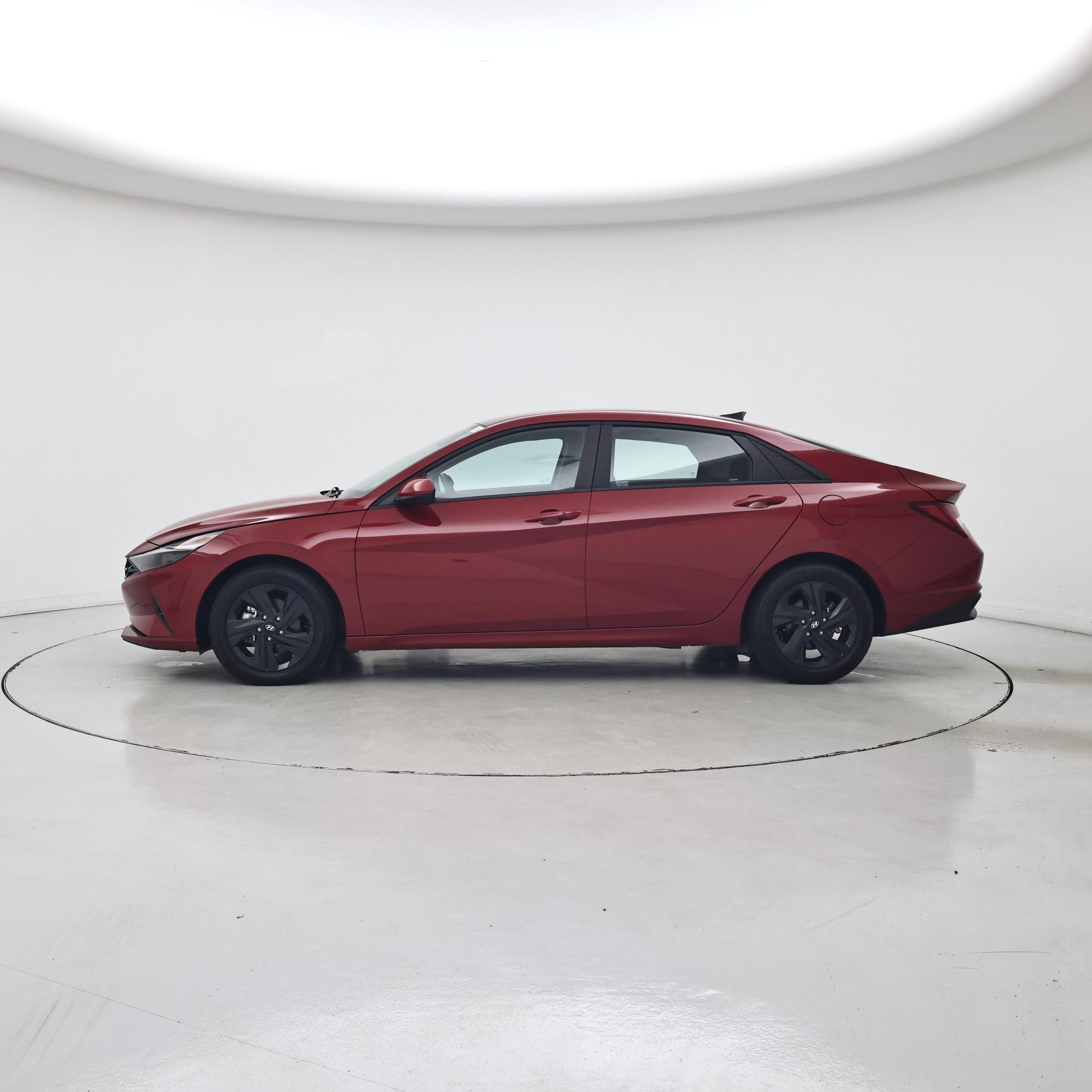 Thumbnail: 2023 Hyundai Elantra - 3