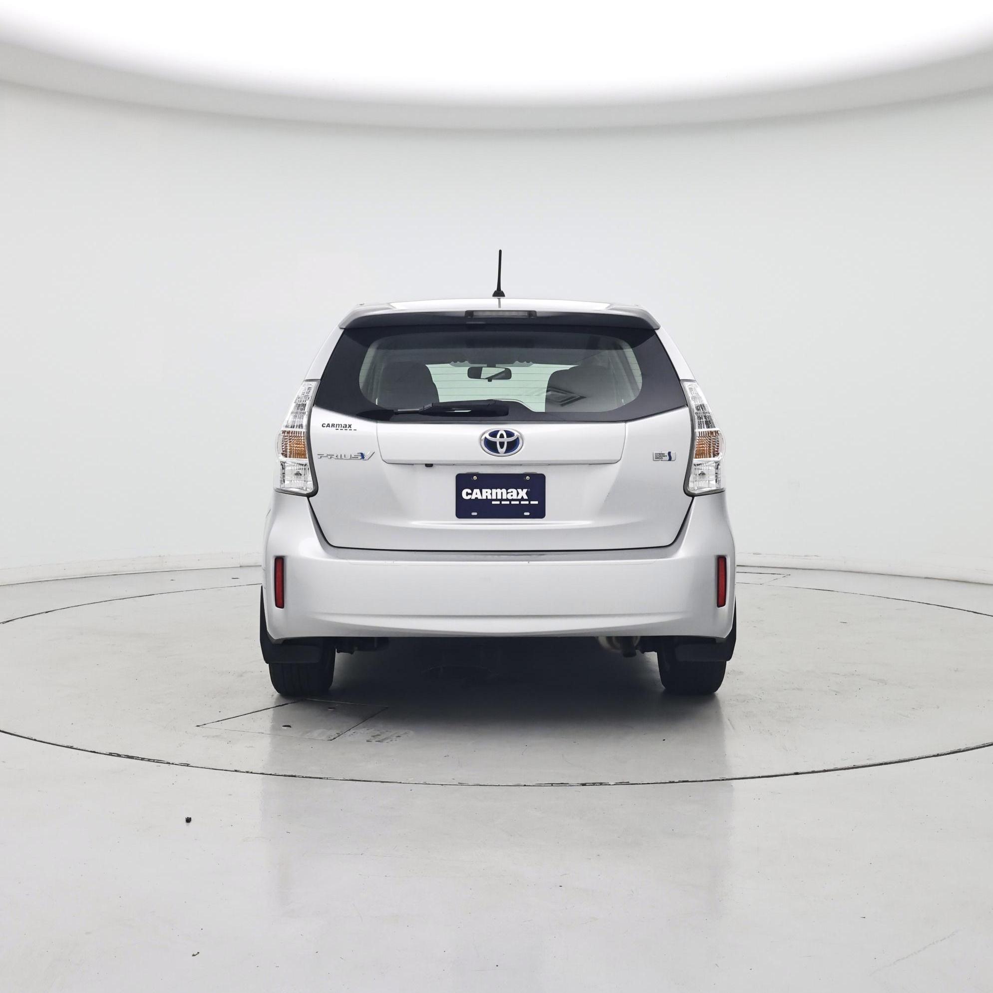 Thumbnail: 2013 Toyota Prius v - 6
