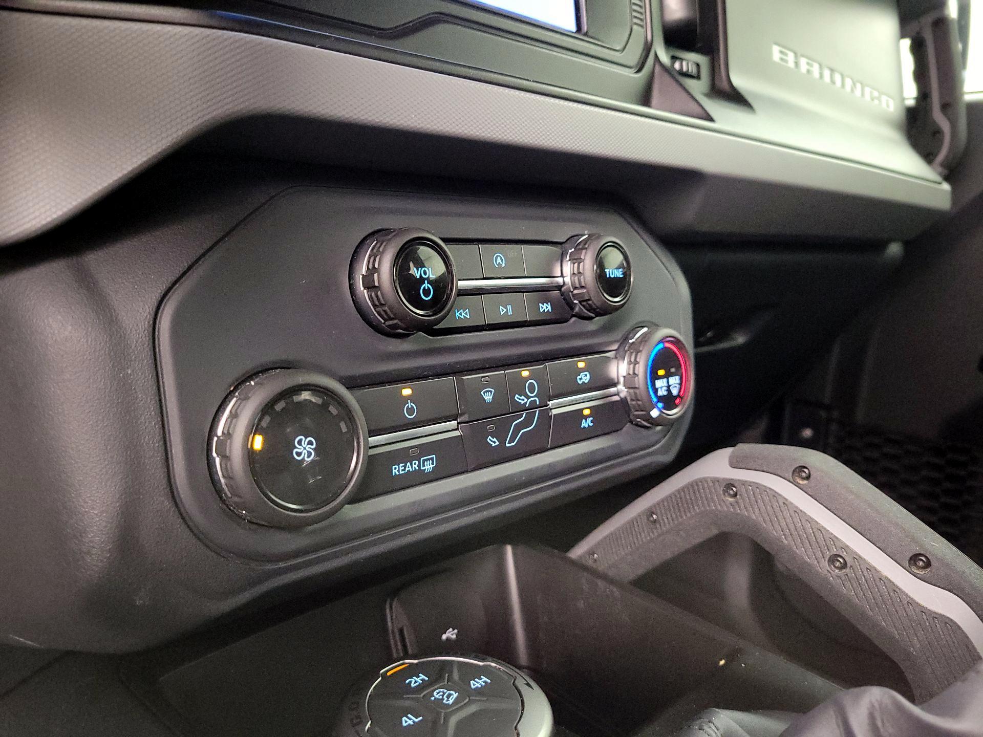 Thumbnail: 2022 Ford Bronco - 16