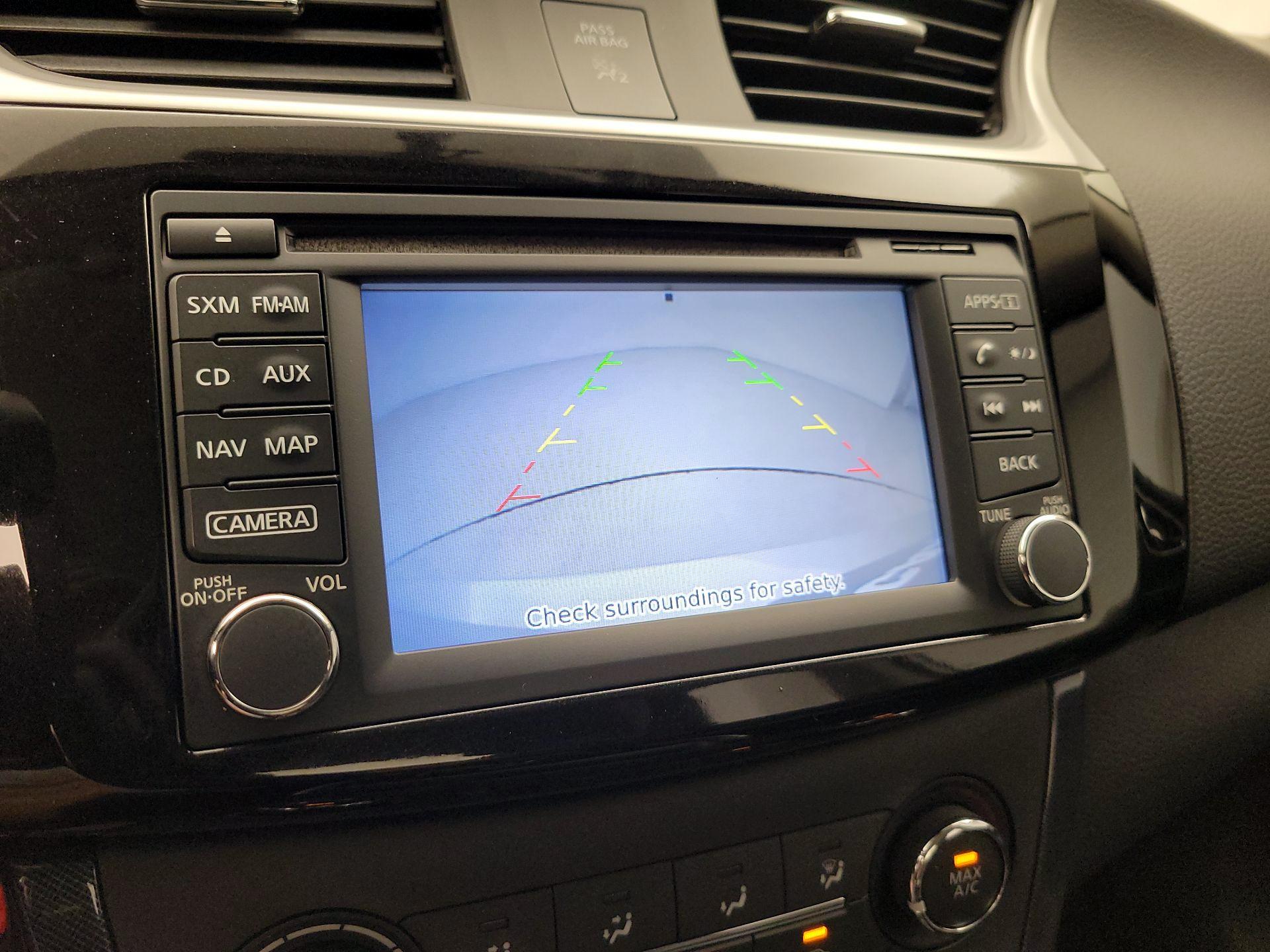 Thumbnail: 2016 Nissan Sentra - 15