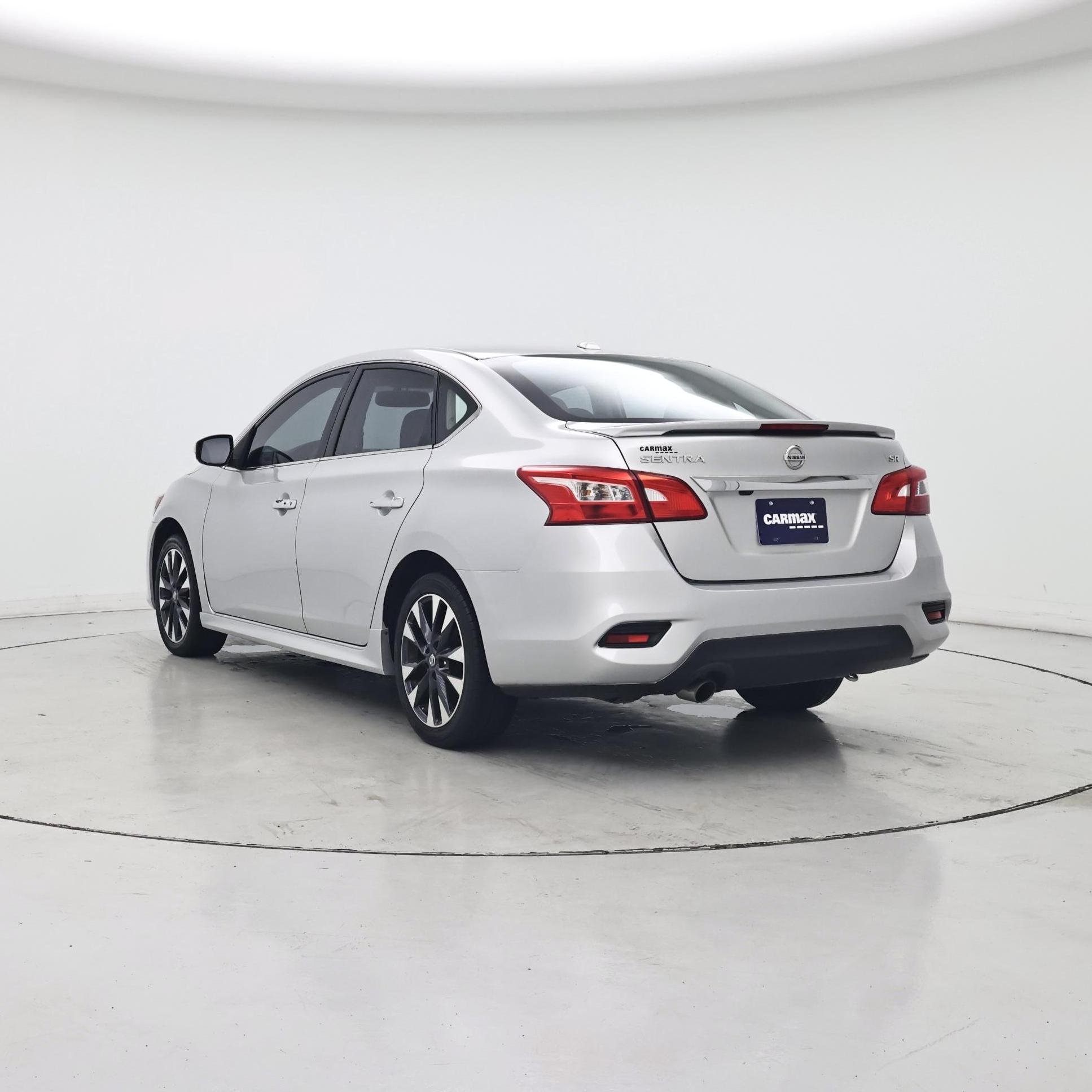 Thumbnail: 2016 Nissan Sentra - 2