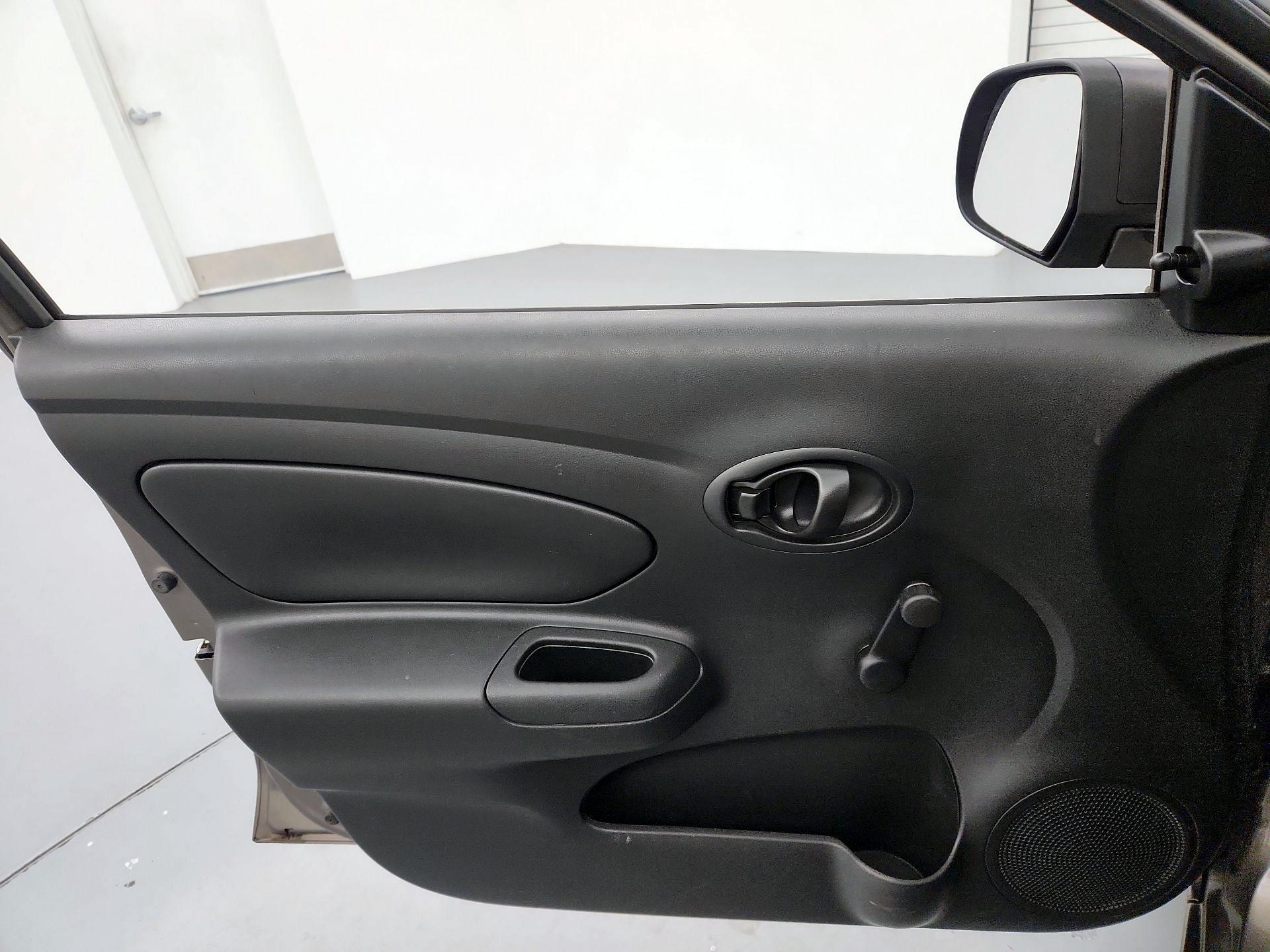 Thumbnail: 2014 Nissan Versa - 12