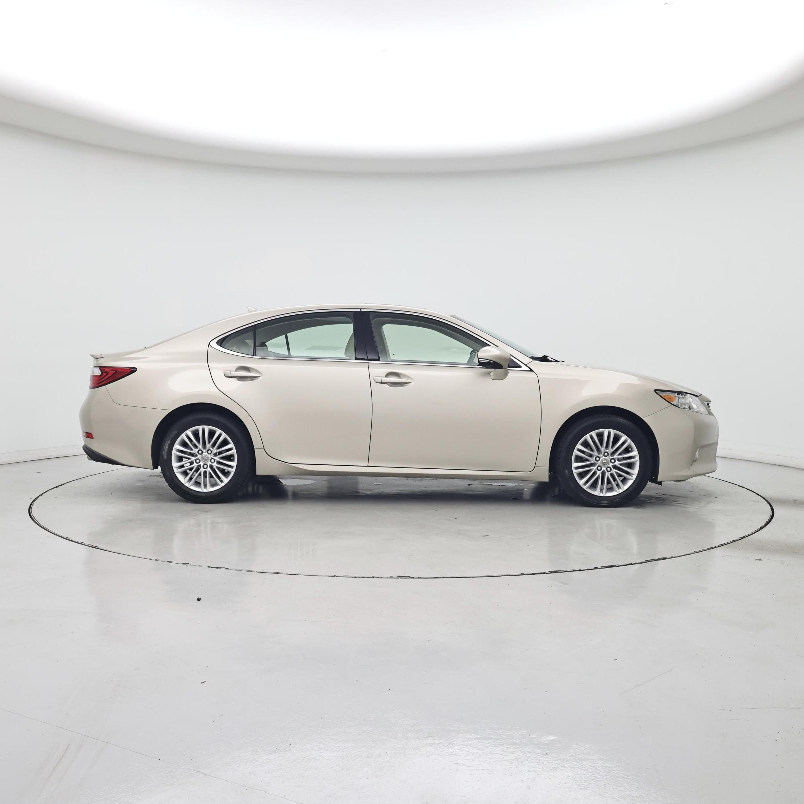 Thumbnail: 2014 Lexus ES - 7