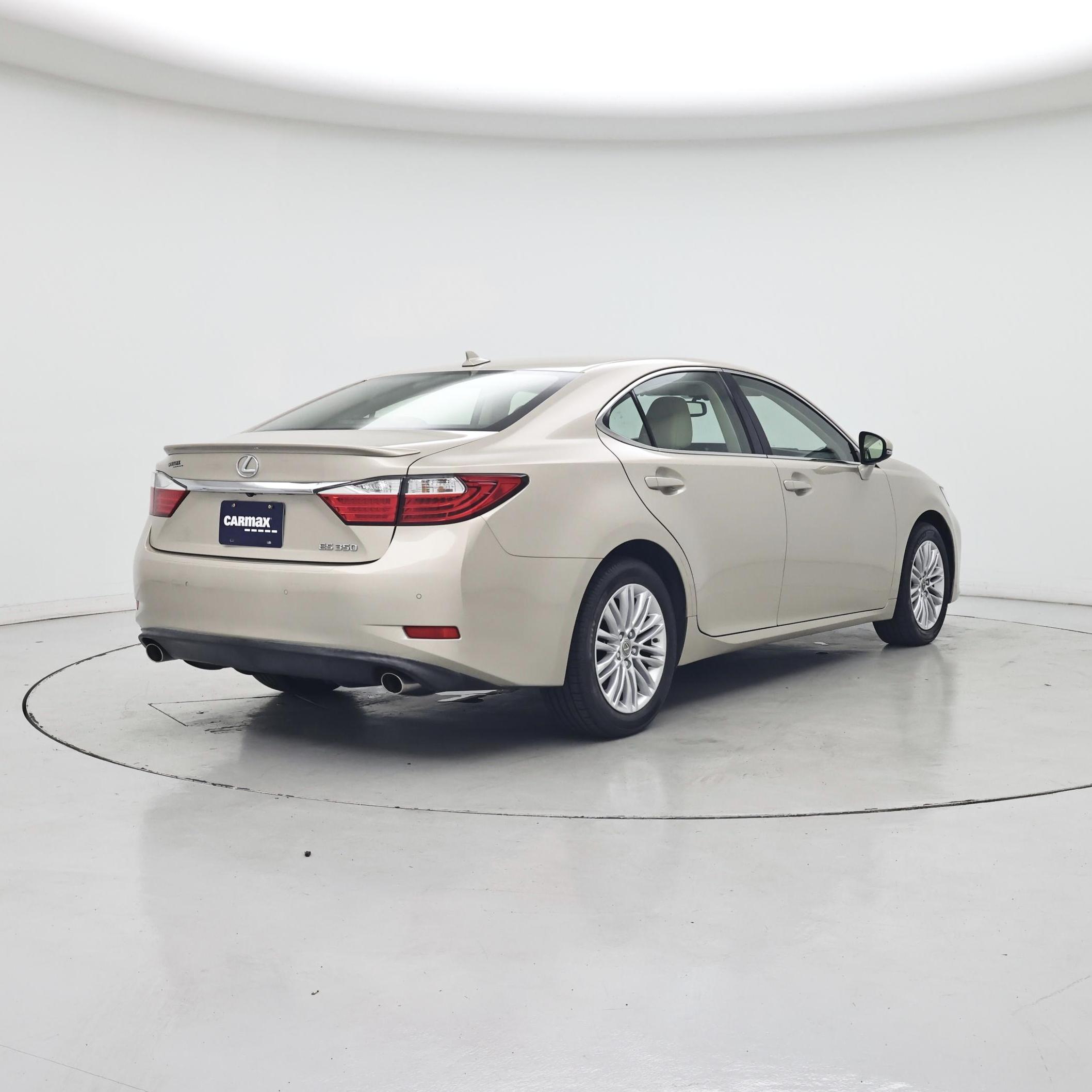 Thumbnail: 2014 Lexus ES - 8