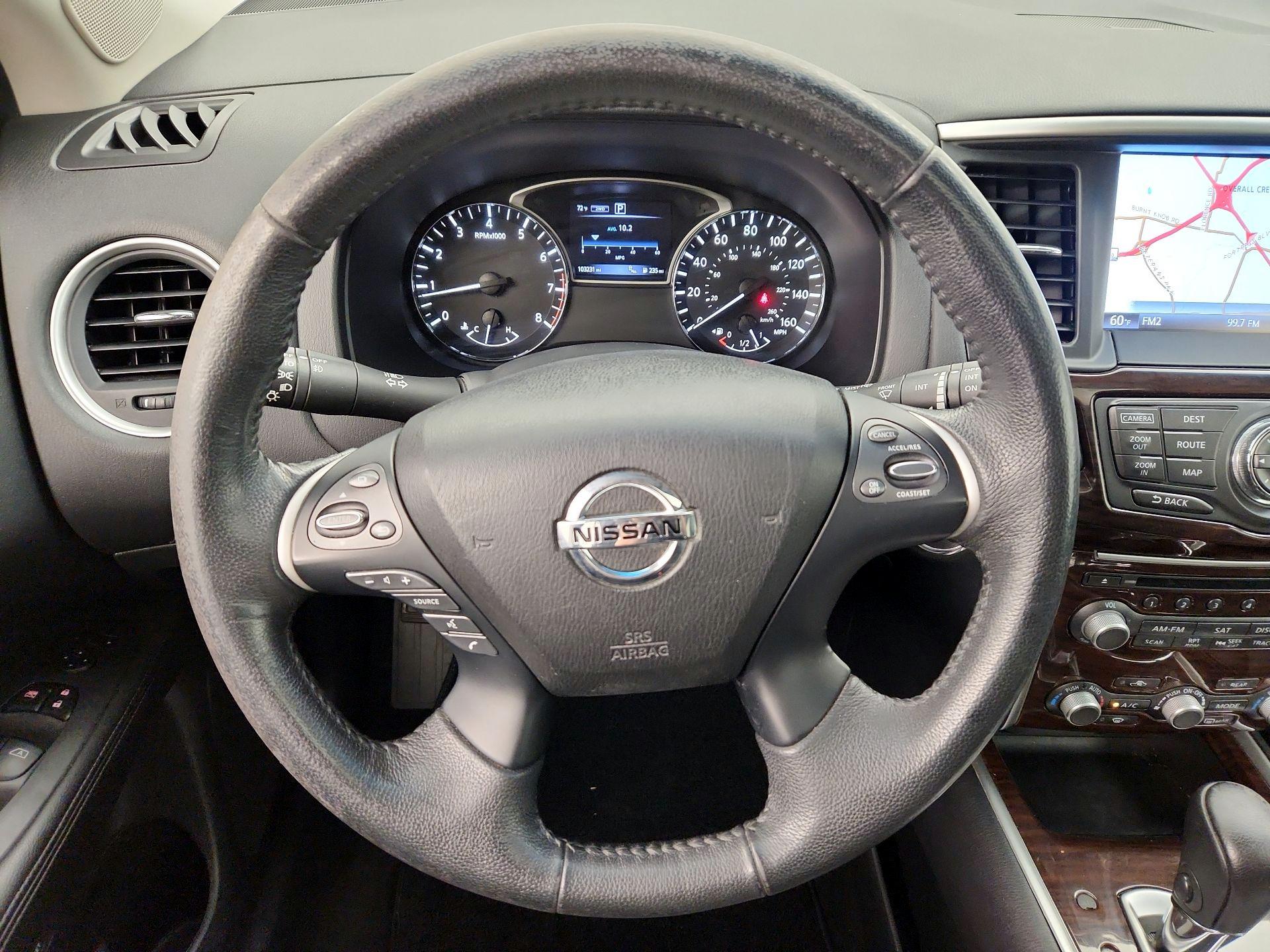 Thumbnail: 2016 Nissan Pathfinder - 10
