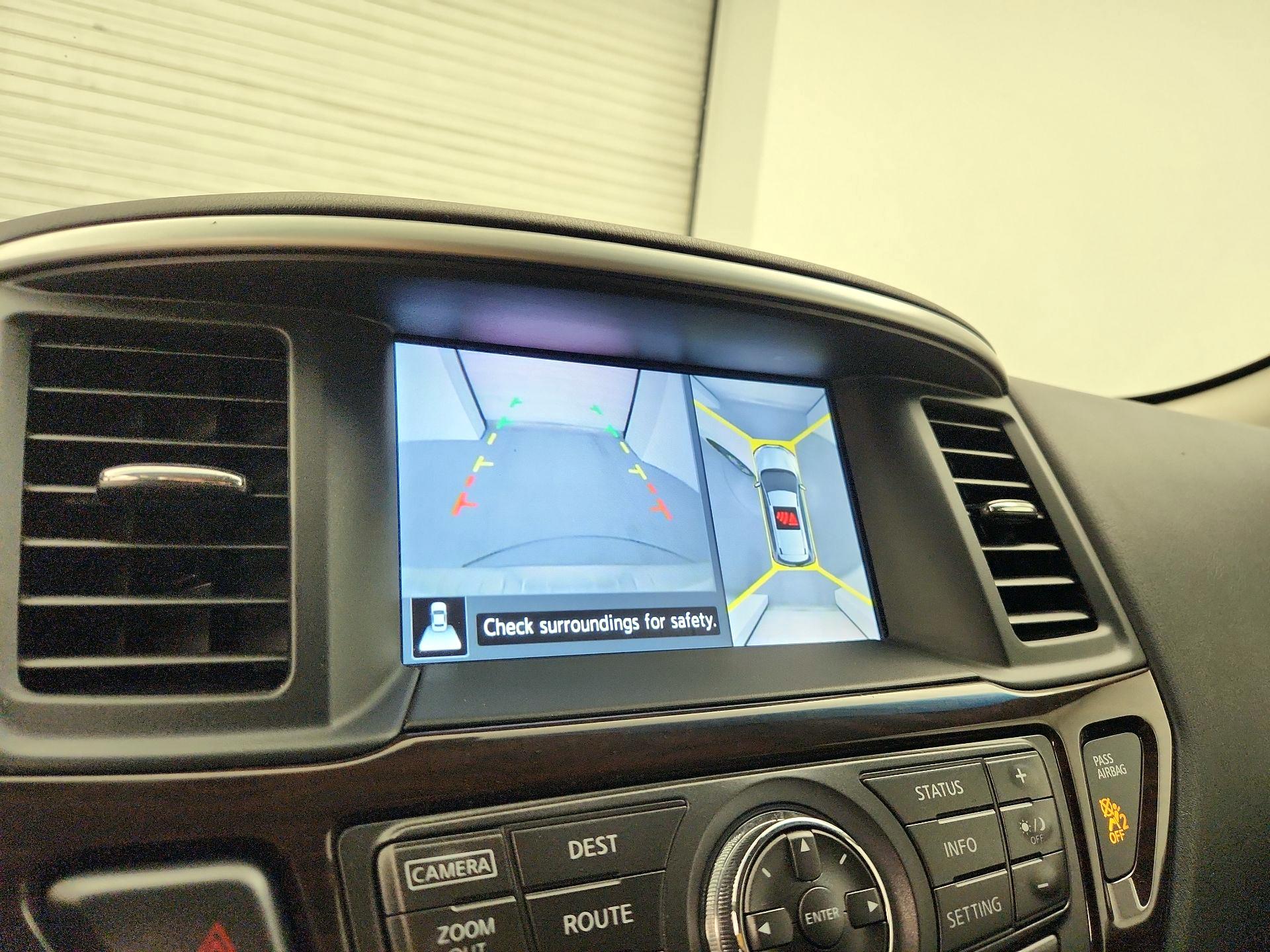 Thumbnail: 2016 Nissan Pathfinder - 15