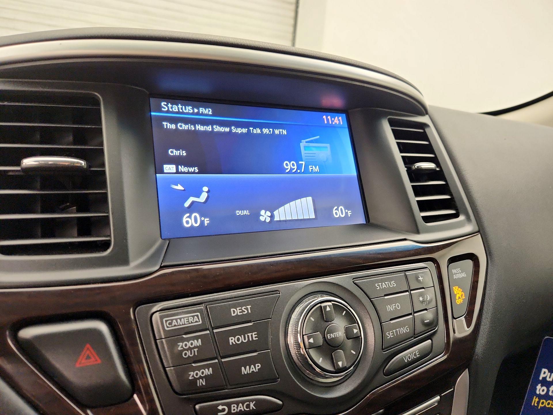 Thumbnail: 2016 Nissan Pathfinder - 16