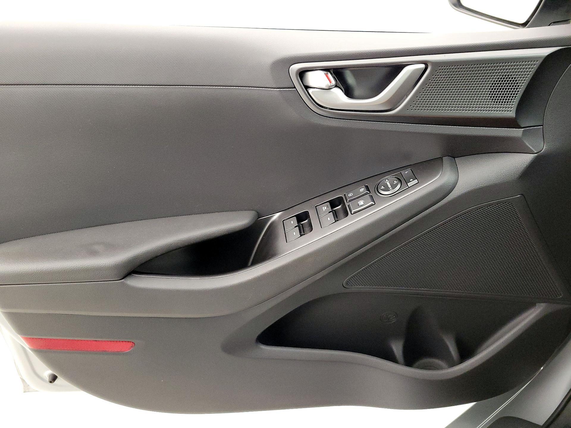 Thumbnail: 2022 Hyundai Ioniq - 12