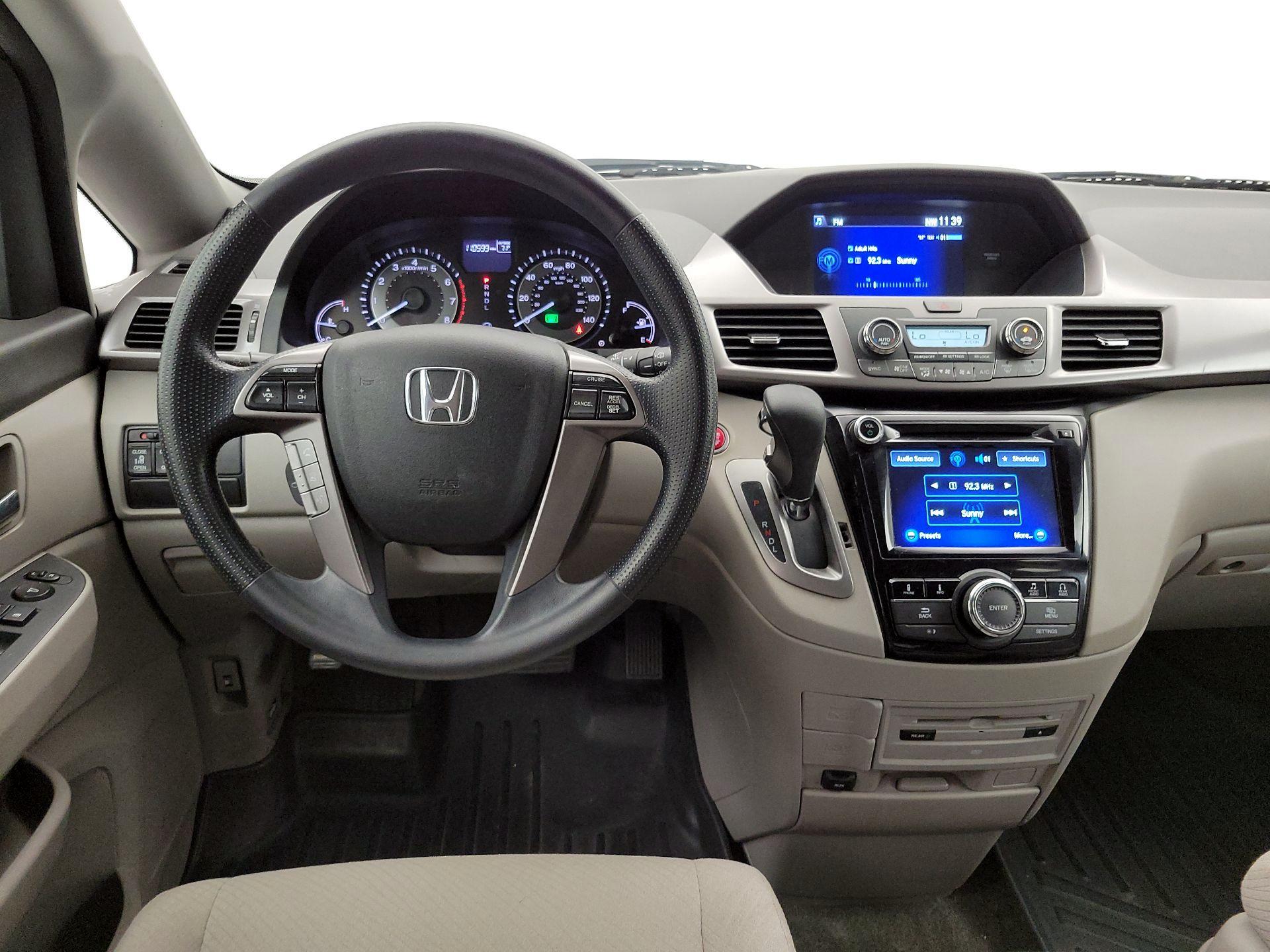Thumbnail: 2017 Honda Odyssey - 10
