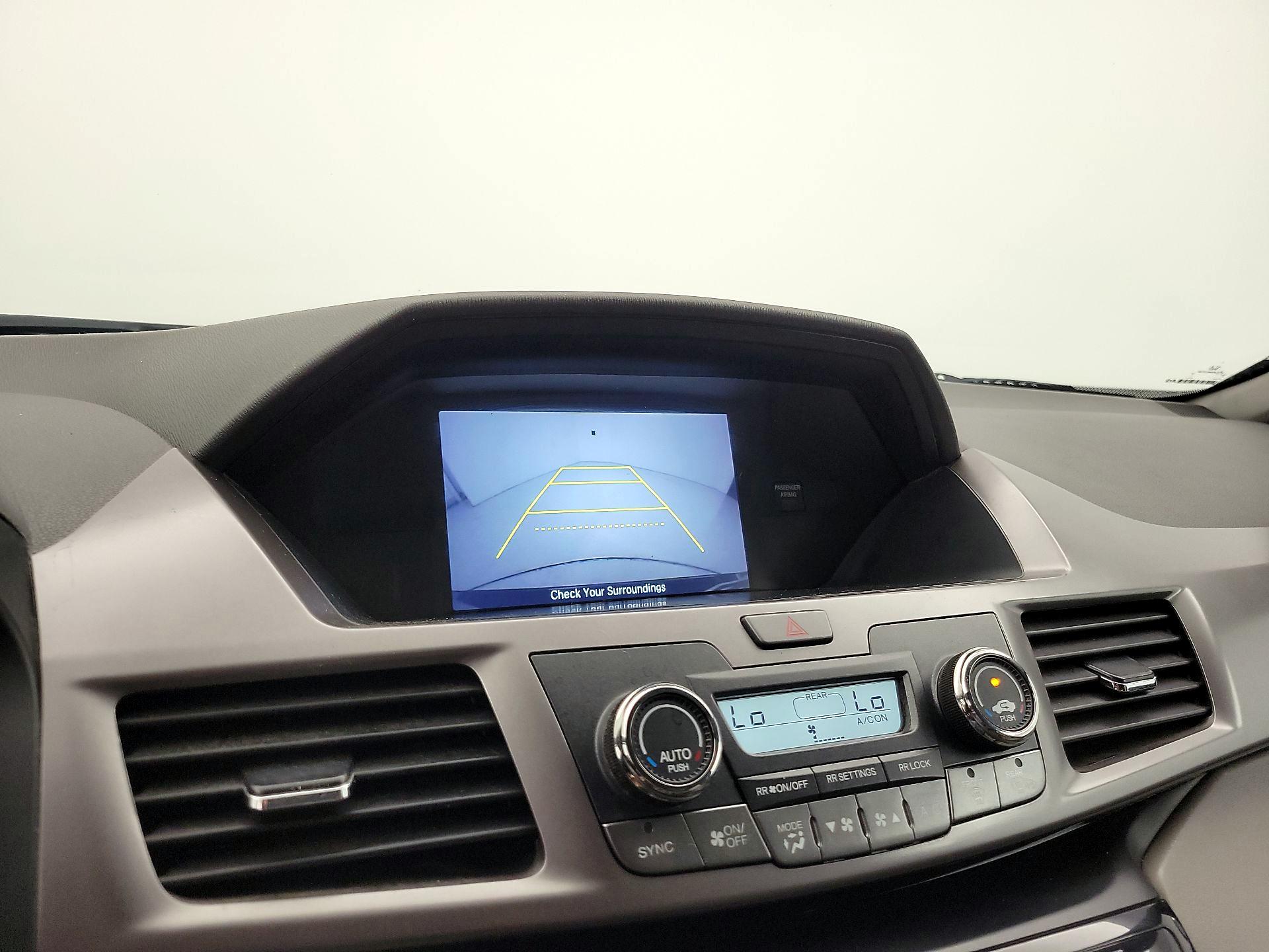 Thumbnail: 2017 Honda Odyssey - 14