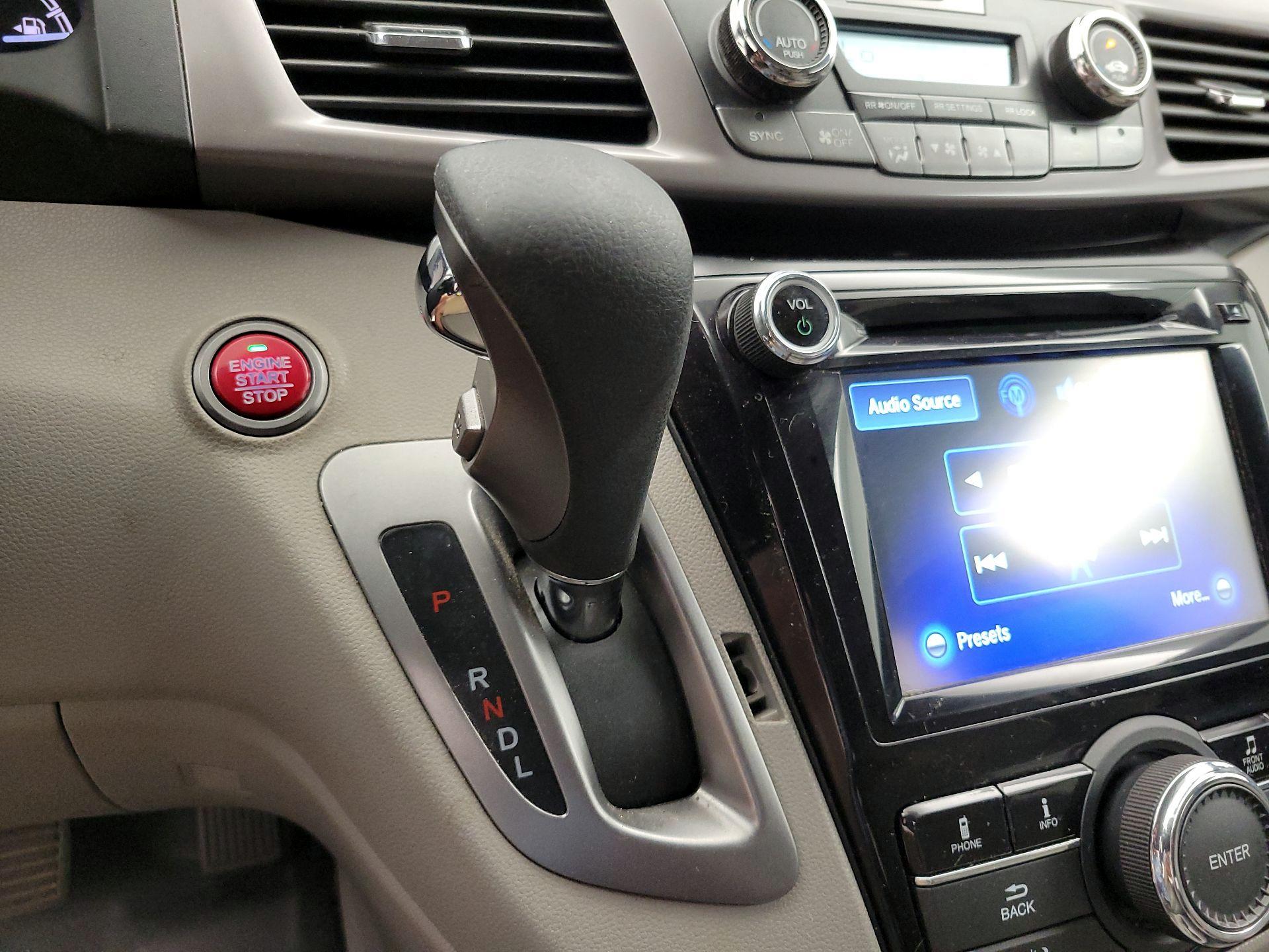 Thumbnail: 2017 Honda Odyssey - 17