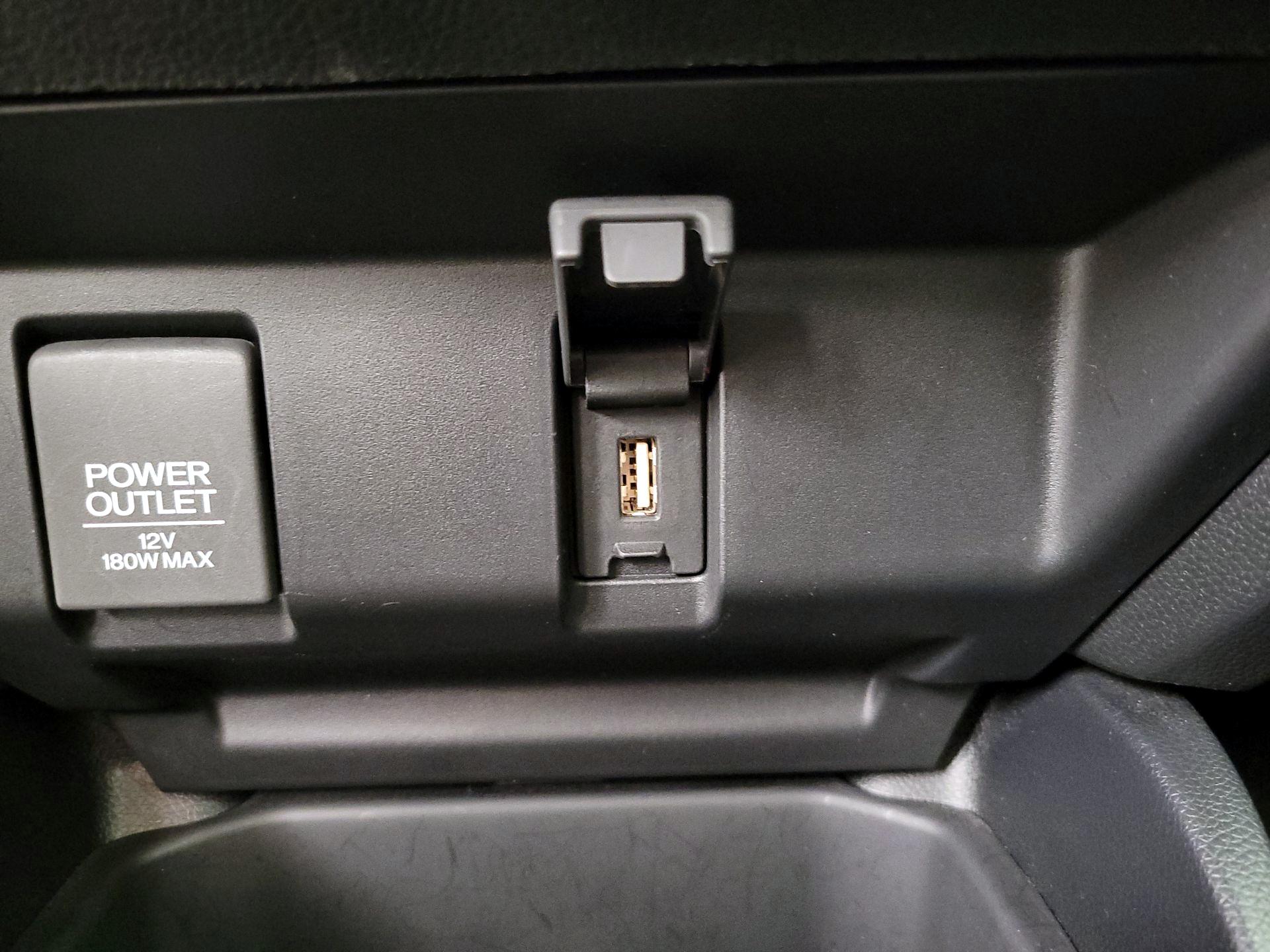 Thumbnail: 2019 Honda Fit - 18