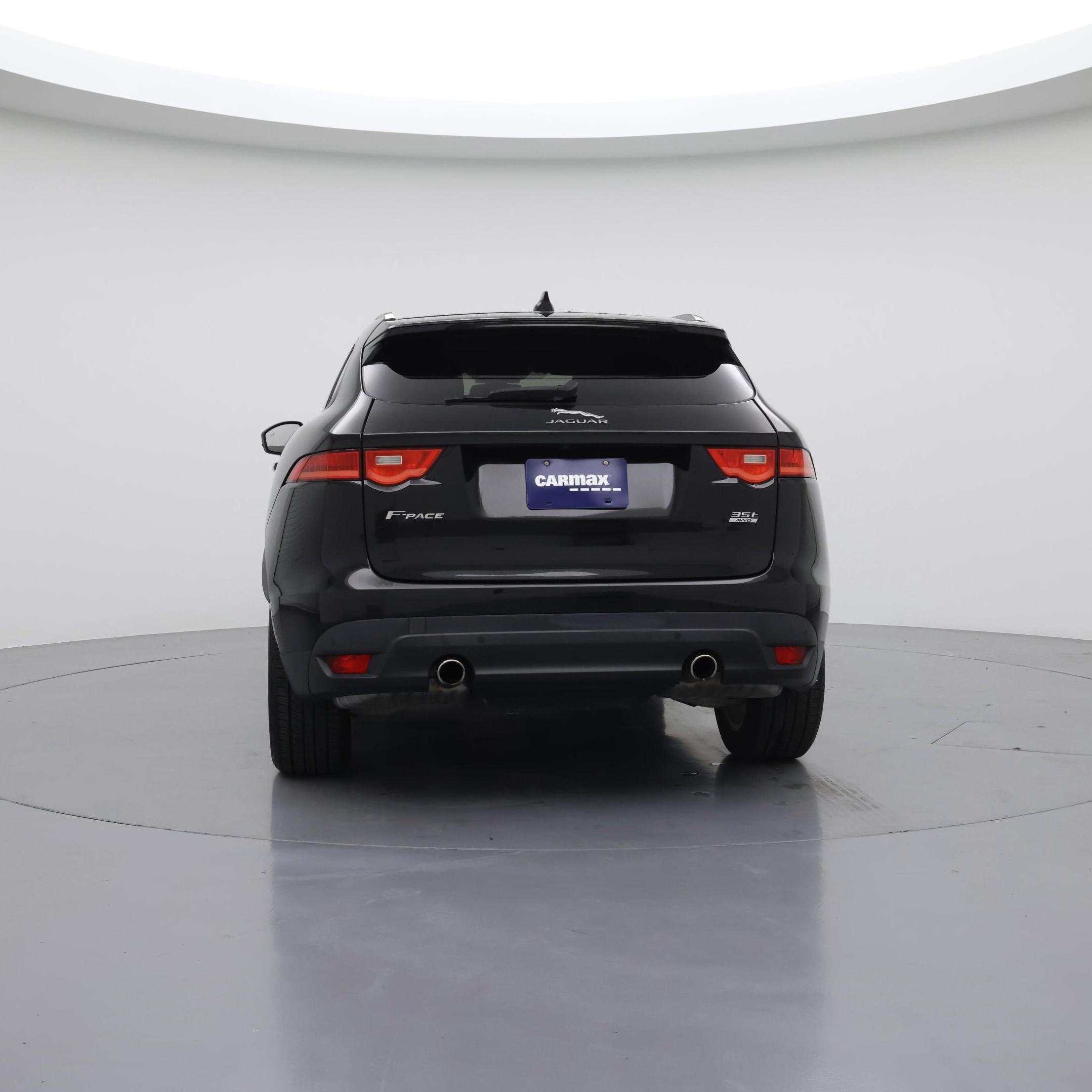 Thumbnail: 2017 Jaguar F-Pace - 6