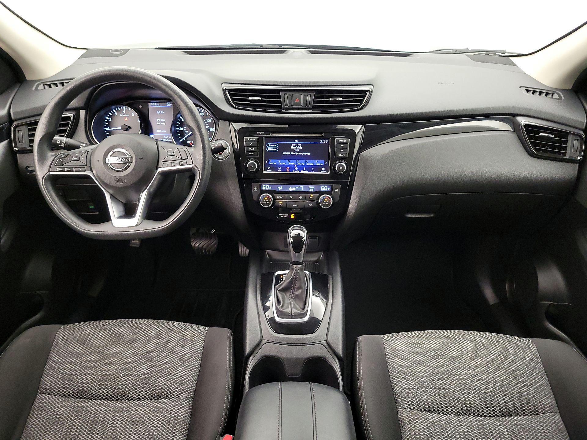 Thumbnail: 2019 Nissan Rogue Sport - 9