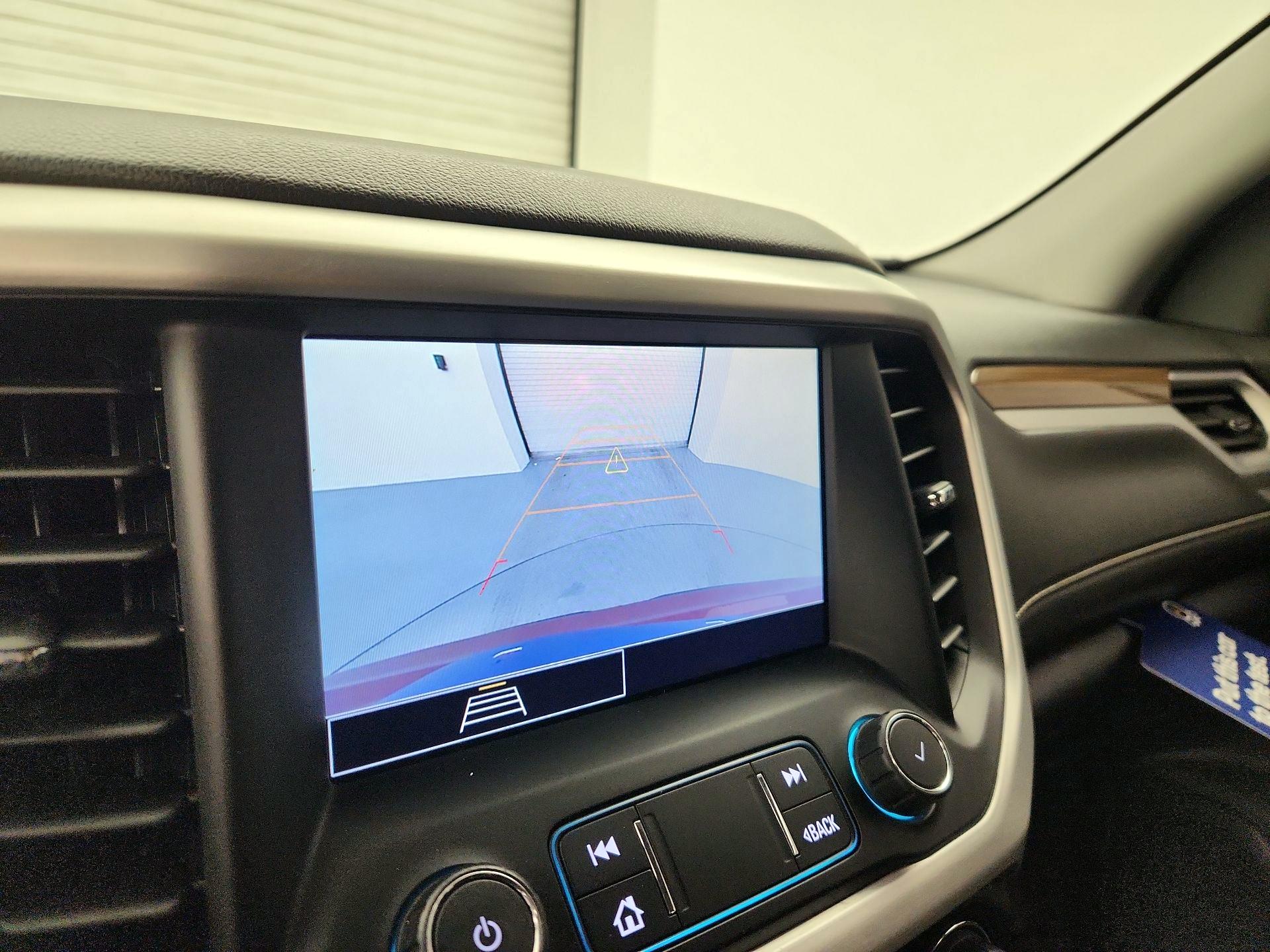 Thumbnail: 2020 GMC Acadia - 14