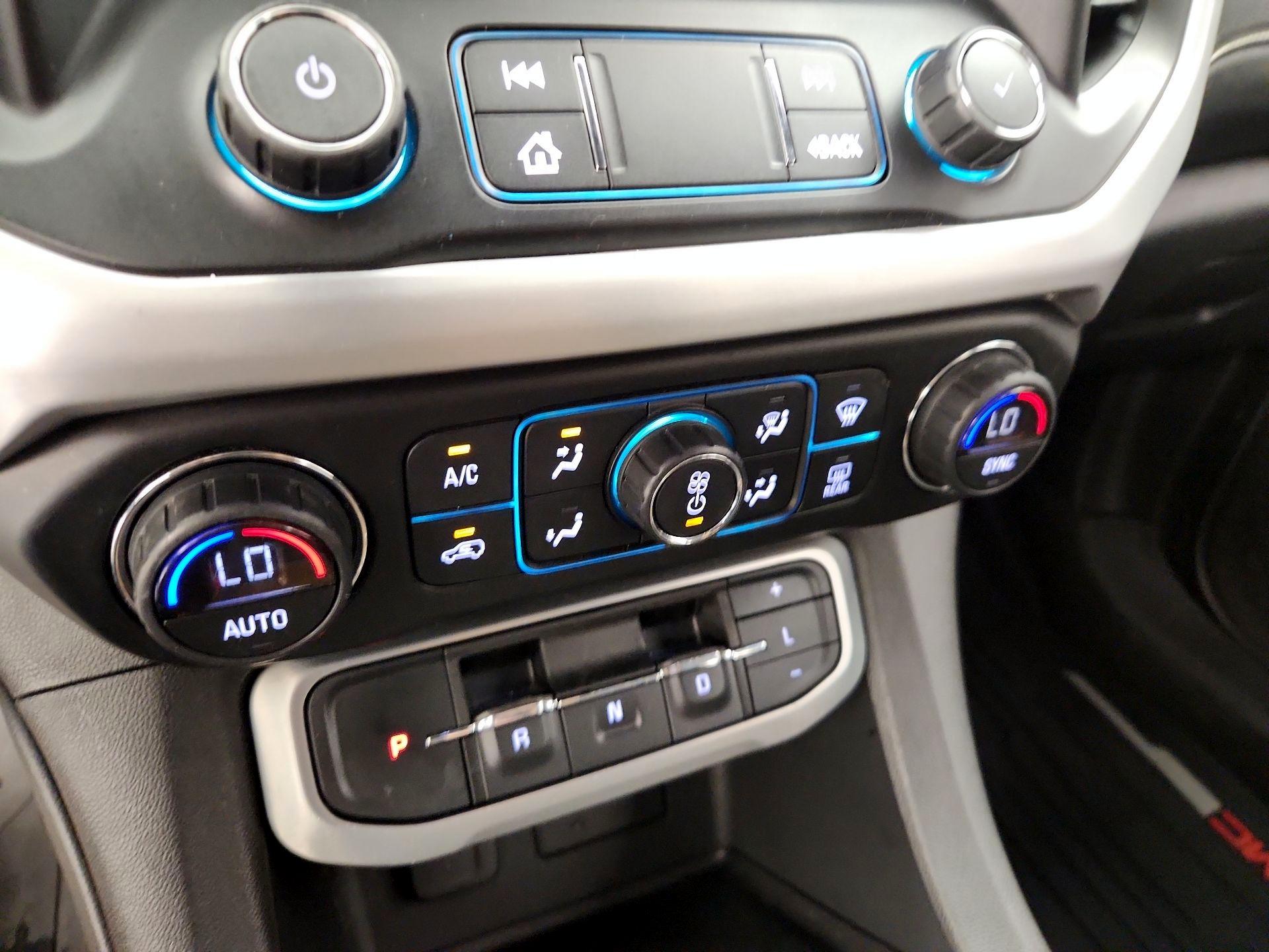 Thumbnail: 2020 GMC Acadia - 16
