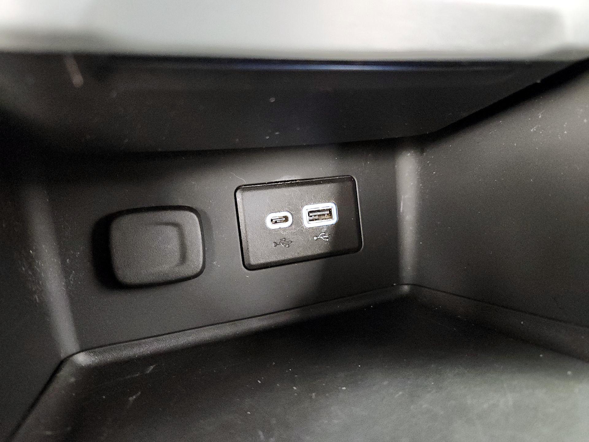 Thumbnail: 2020 GMC Acadia - 18