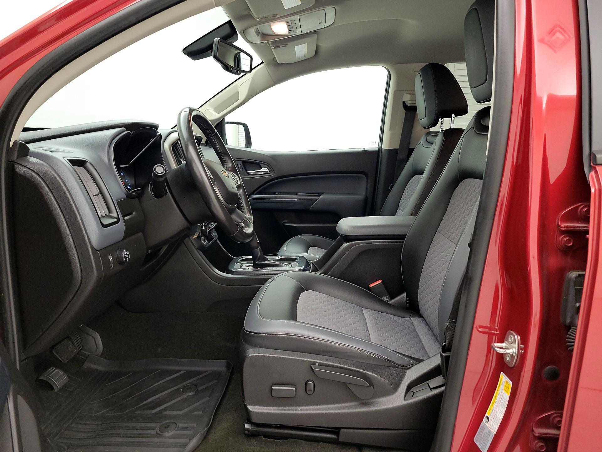 Thumbnail: 2015 Chevrolet Colorado - 11