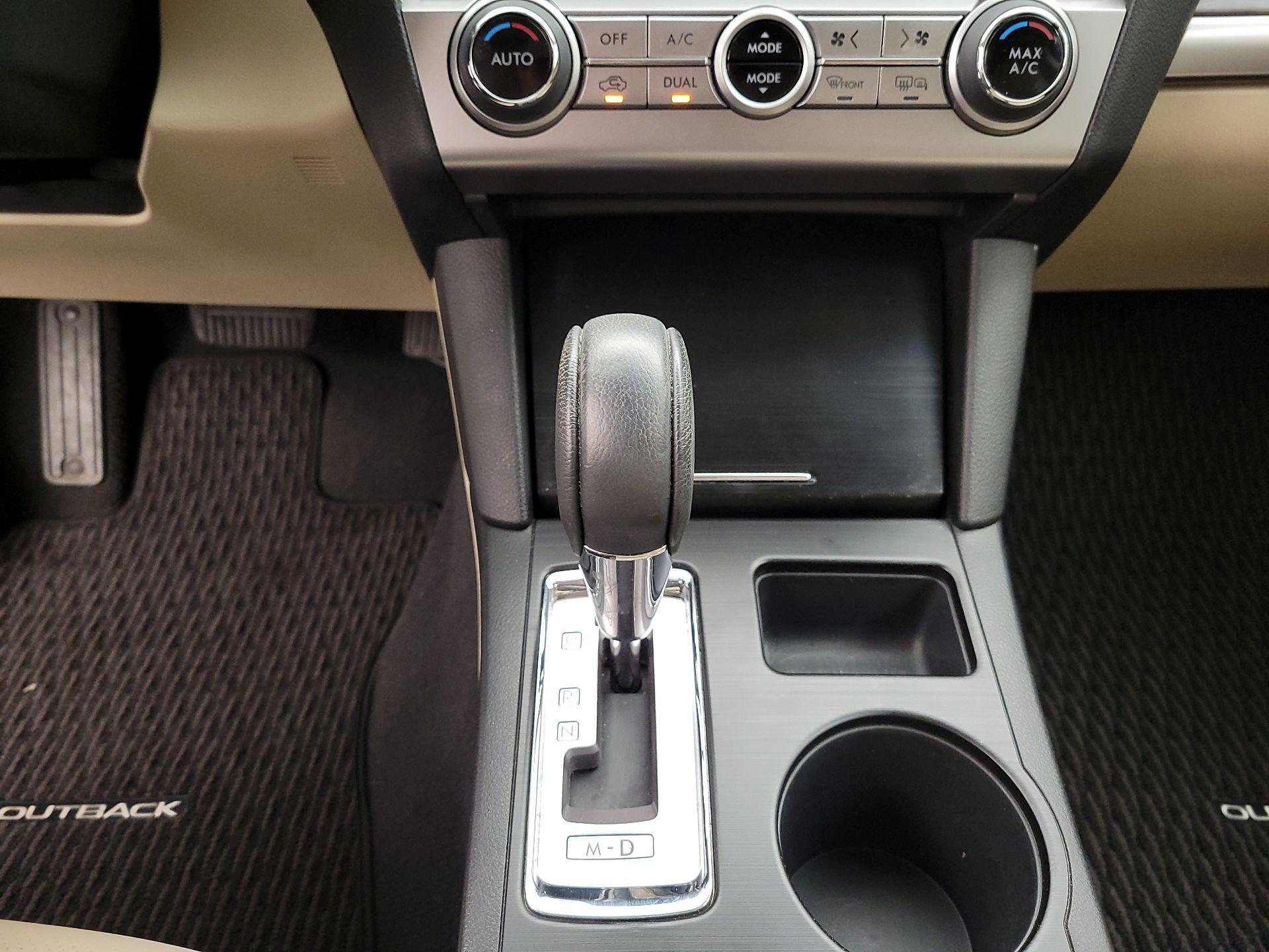 Thumbnail: 2015 Subaru Outback - 18