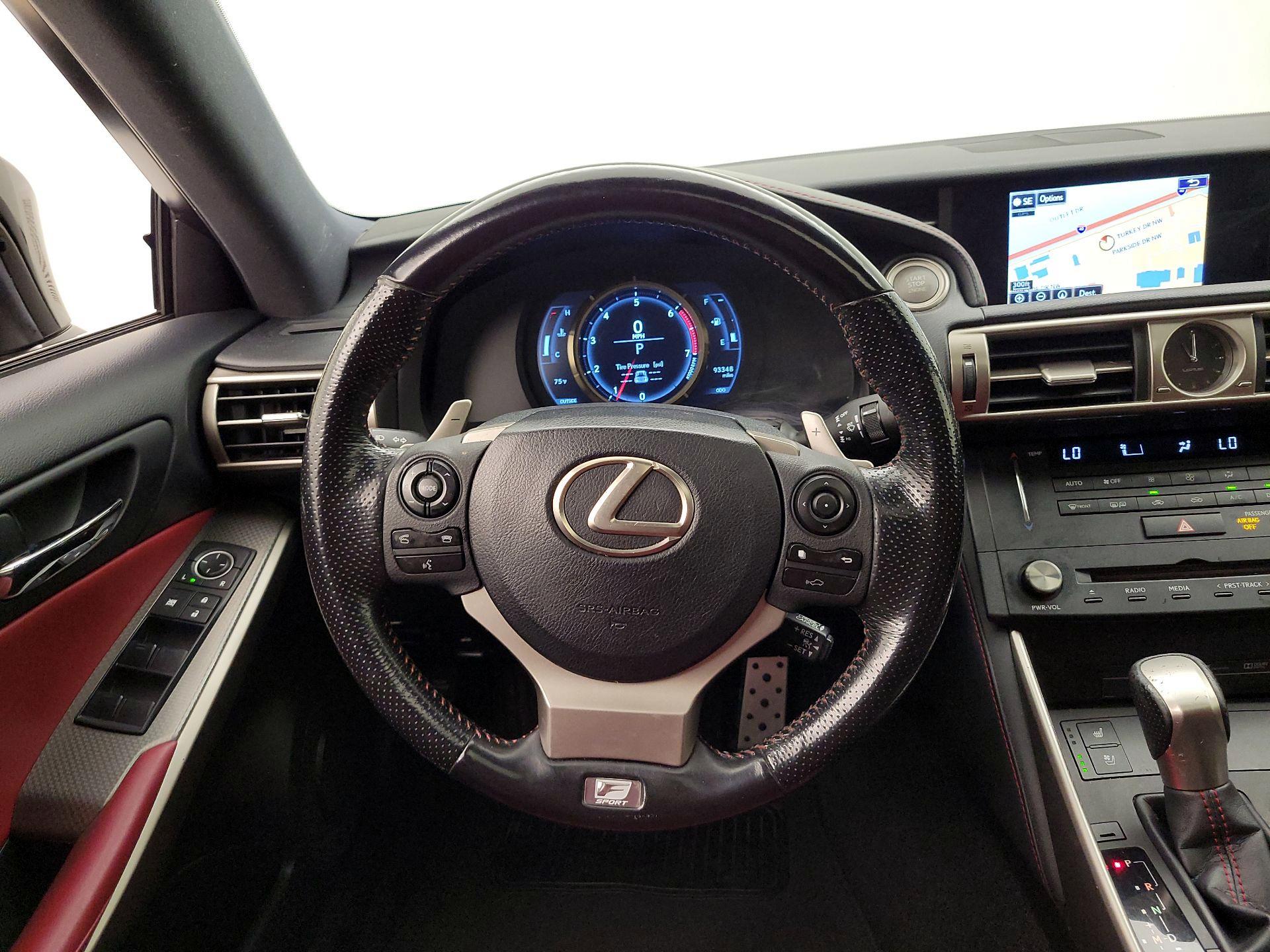 Thumbnail: 2016 Lexus IS - 10
