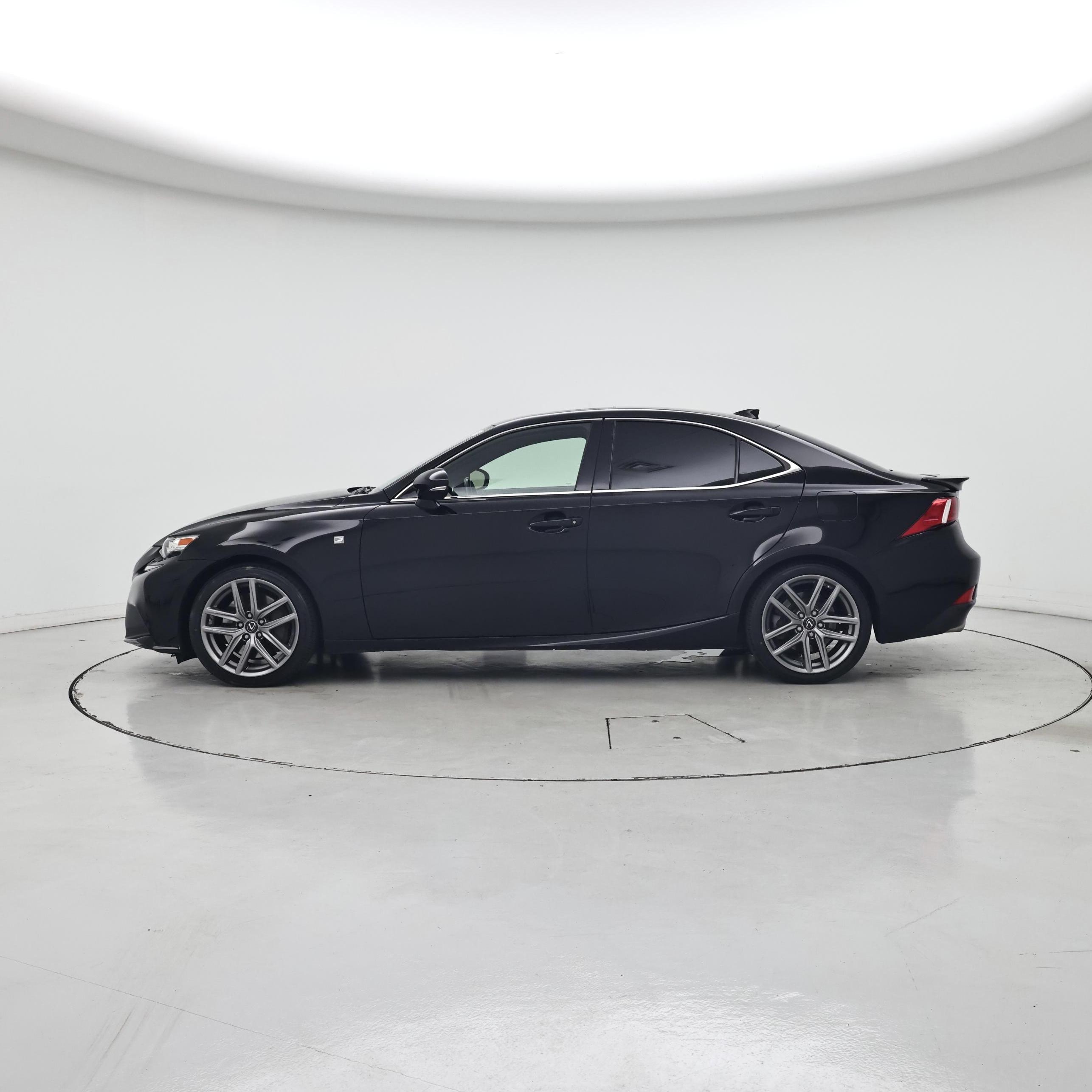 Thumbnail: 2016 Lexus IS - 3