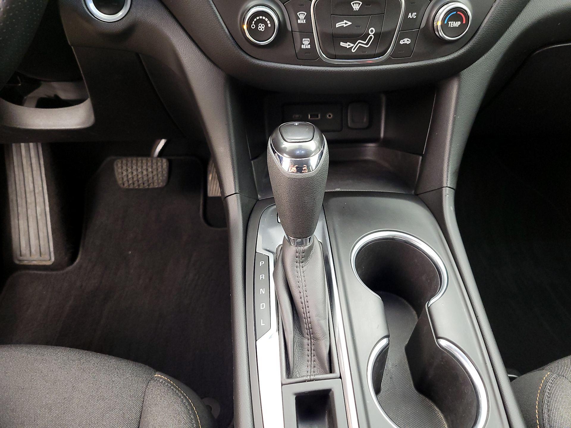 Thumbnail: 2019 Chevrolet Equinox - 17