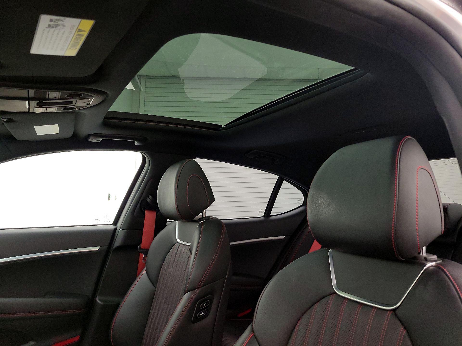 Thumbnail: 2022 Genesis G70 - 20