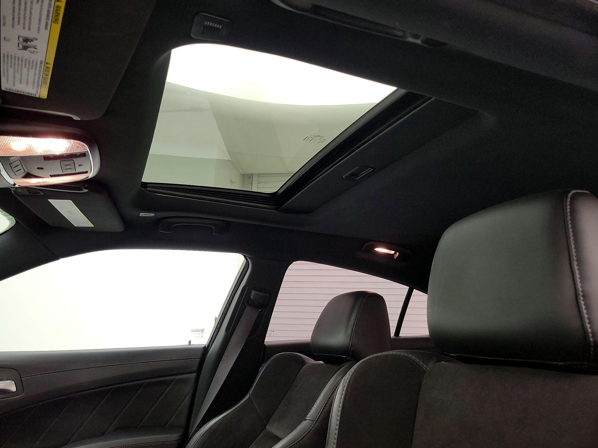 Thumbnail: 2020 Dodge Charger - 19