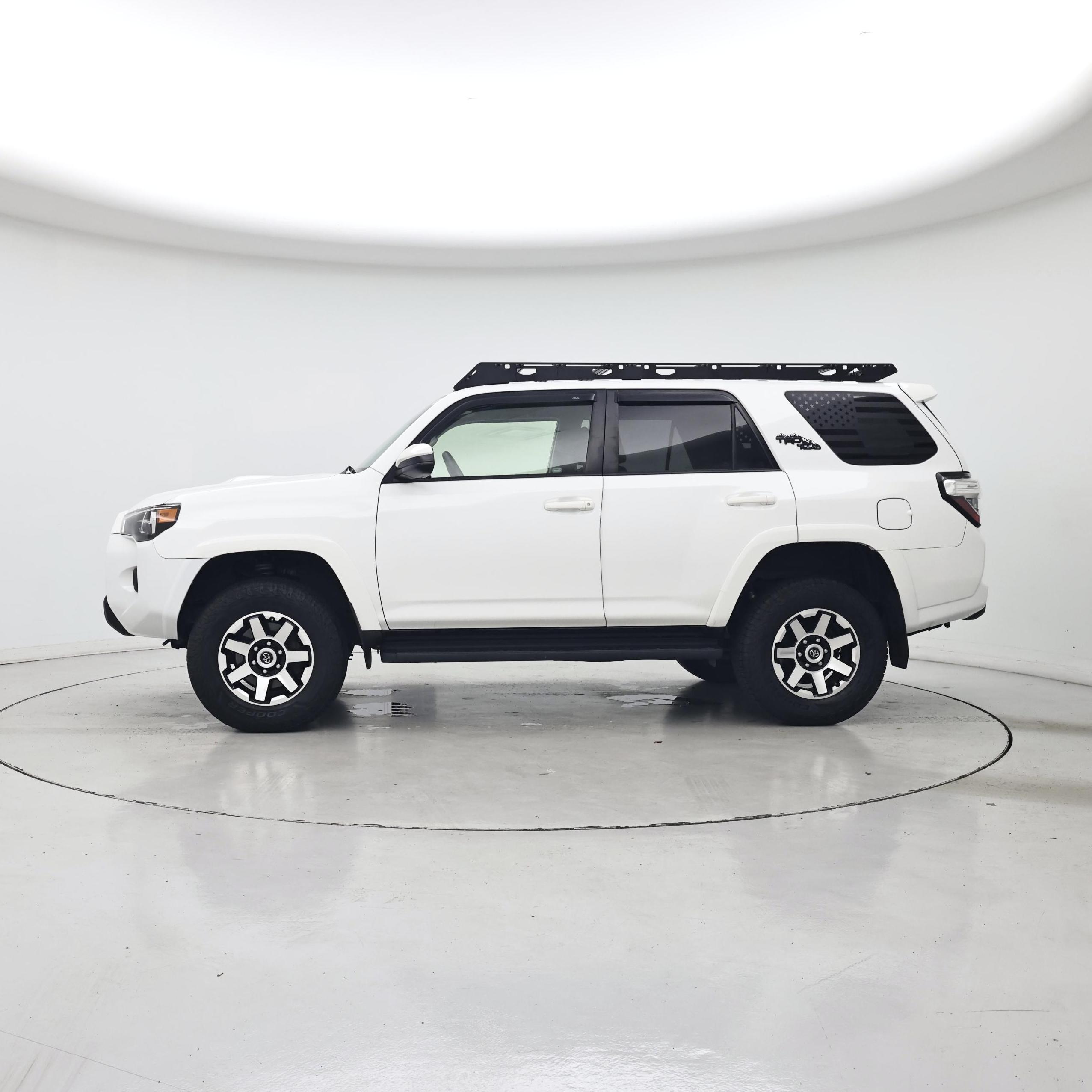 Thumbnail: 2021 Toyota 4Runner - 3