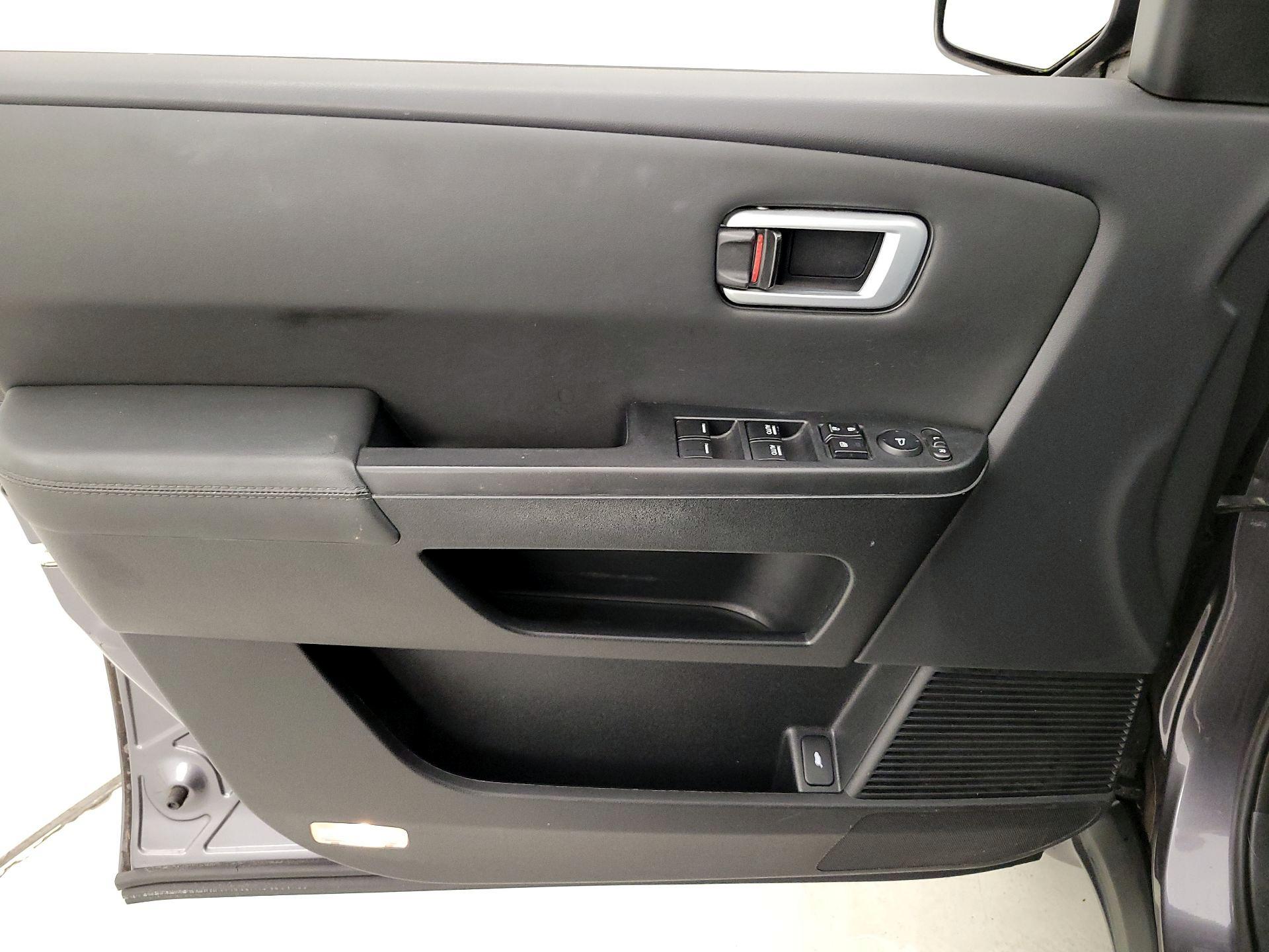 Thumbnail: 2015 Honda Pilot - 12