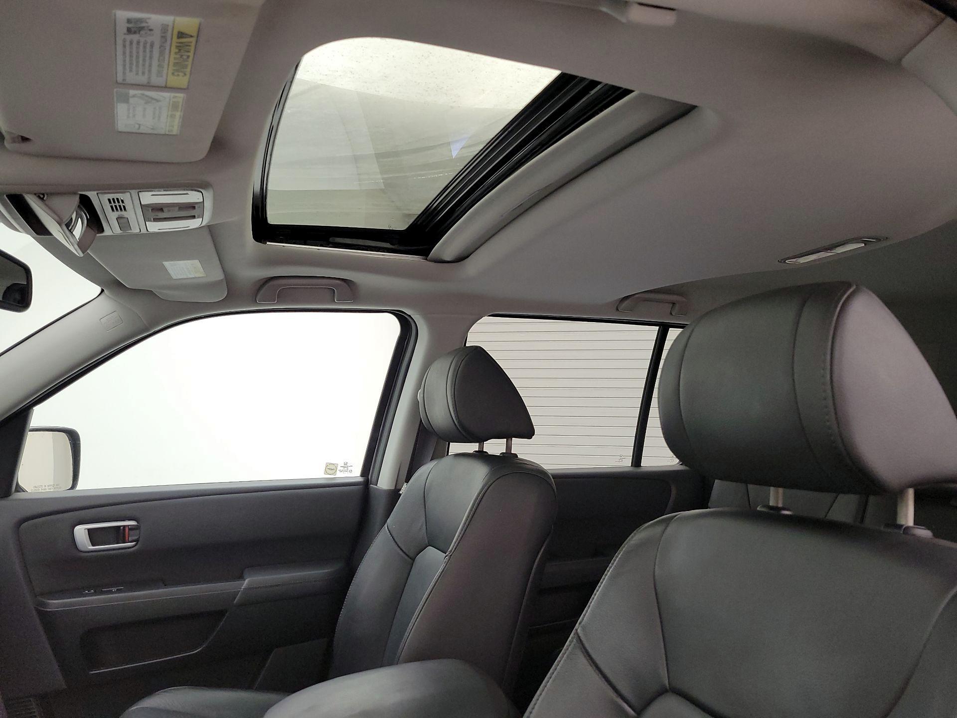 Thumbnail: 2015 Honda Pilot - 19