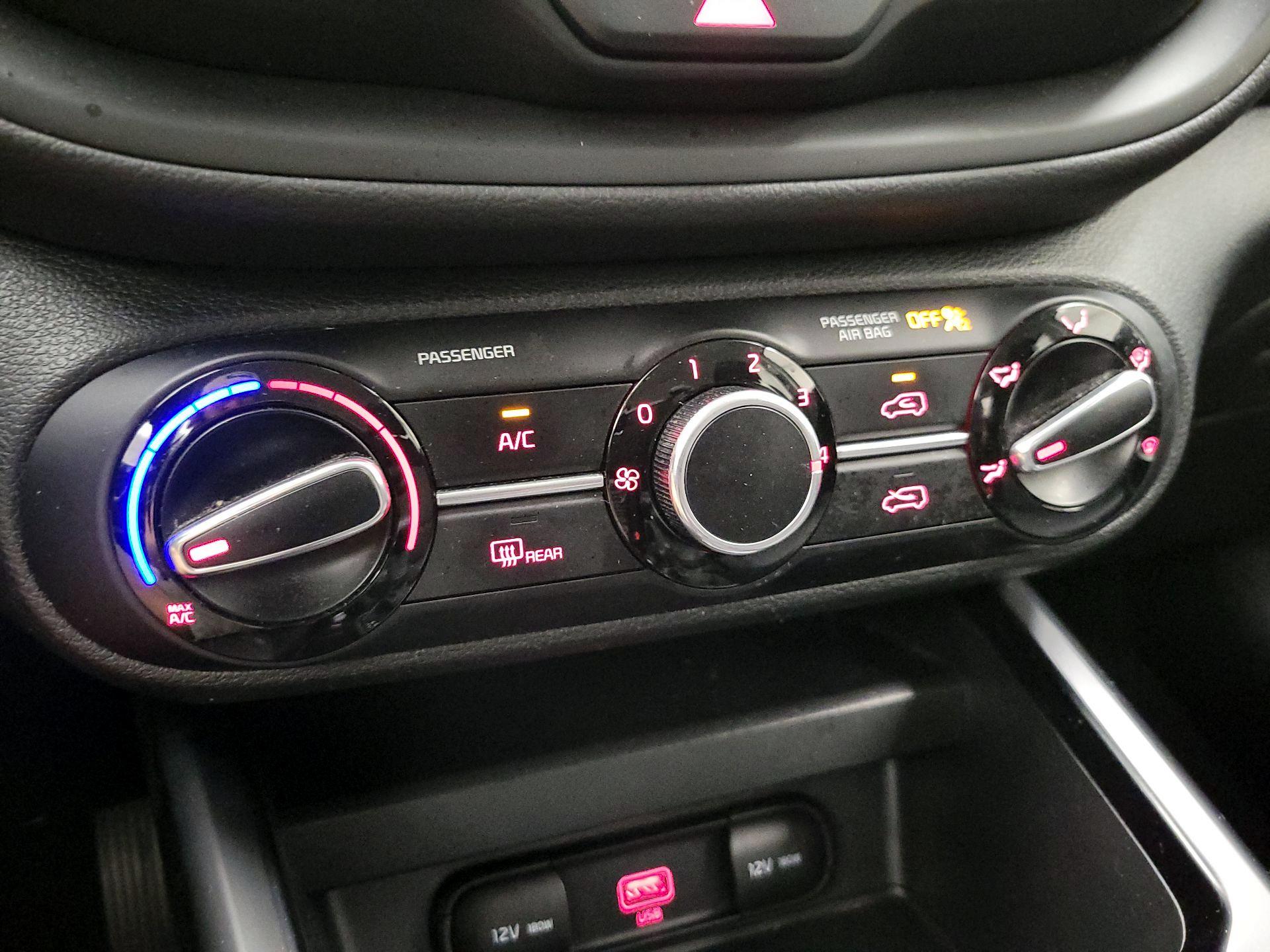 Thumbnail: 2022 Kia Soul - 16