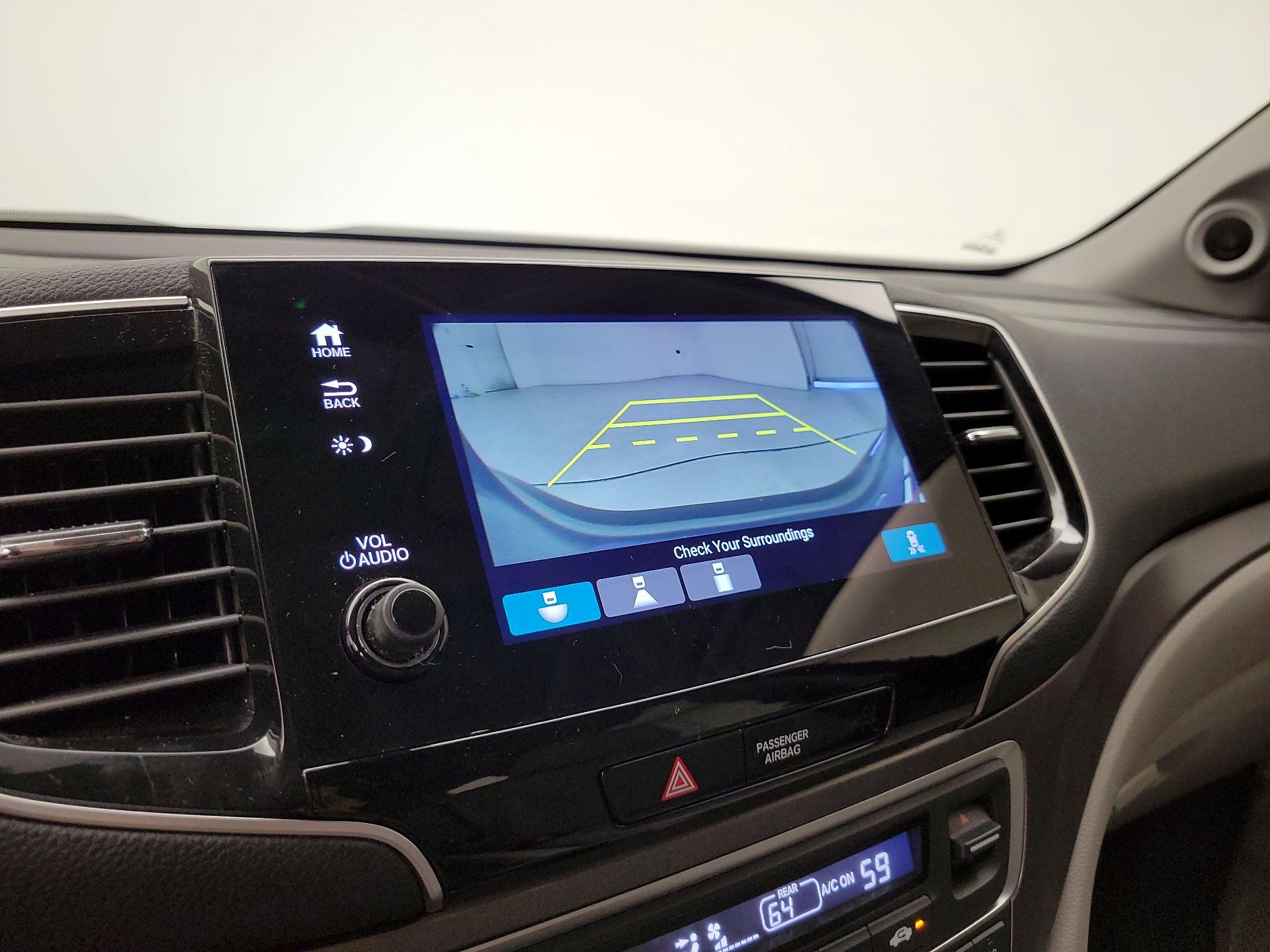Thumbnail: 2020 Honda Pilot - 15