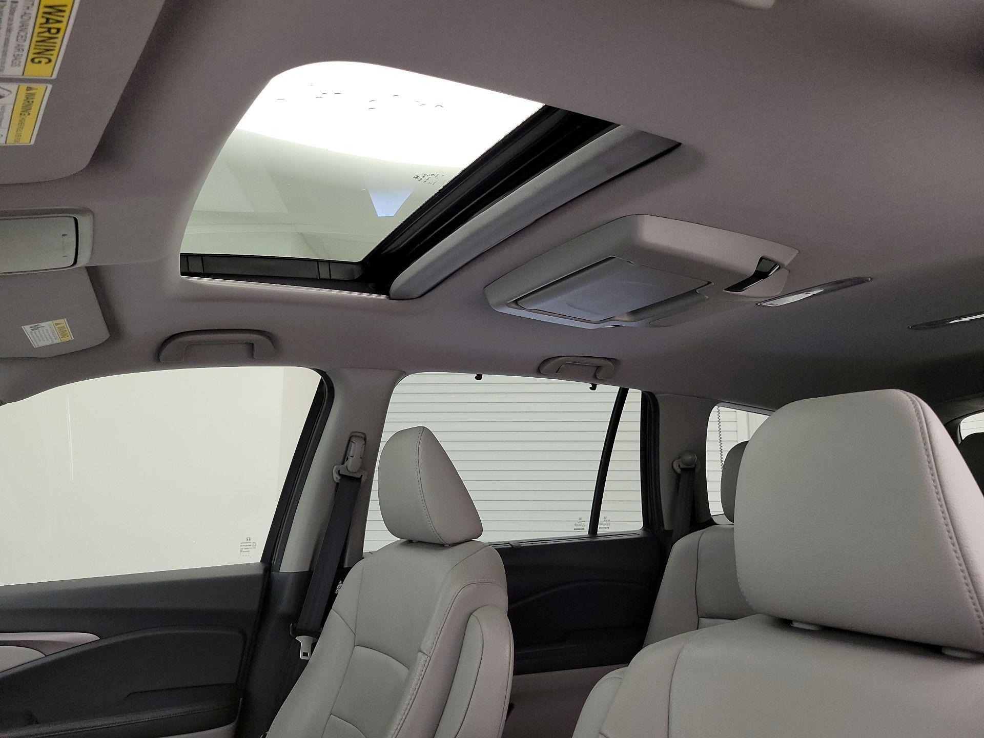 Thumbnail: 2020 Honda Pilot - 20