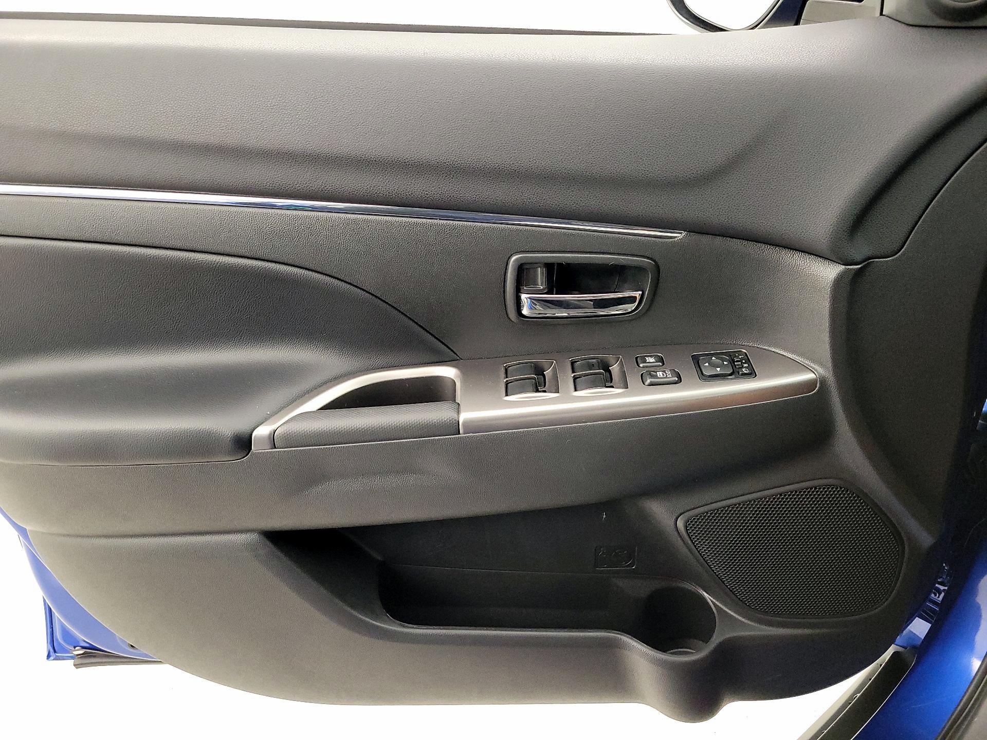 Thumbnail: 2024 Mitsubishi Outlander Sport - 12