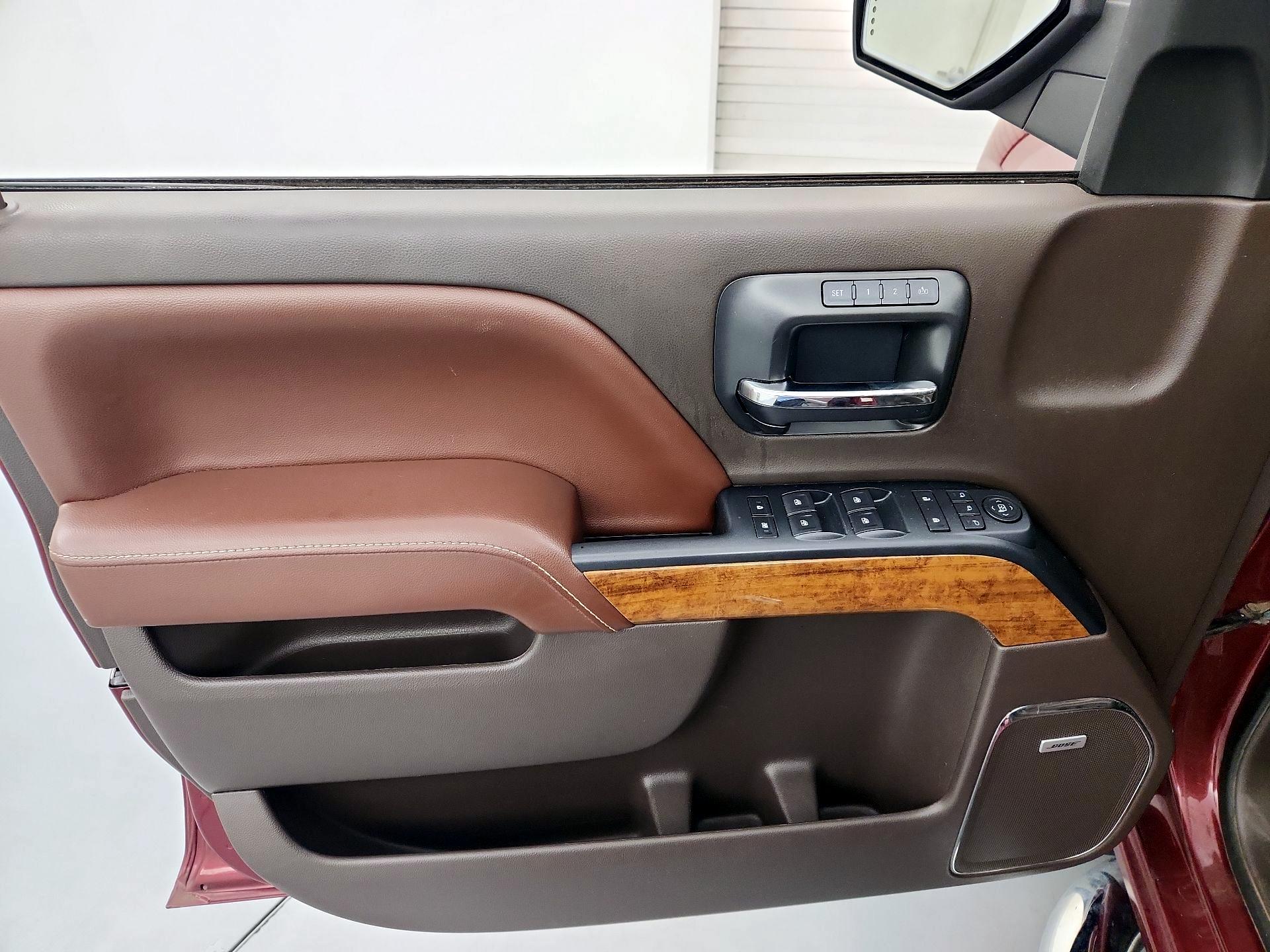 Thumbnail: 2015 Chevrolet Silverado 1500 - 12