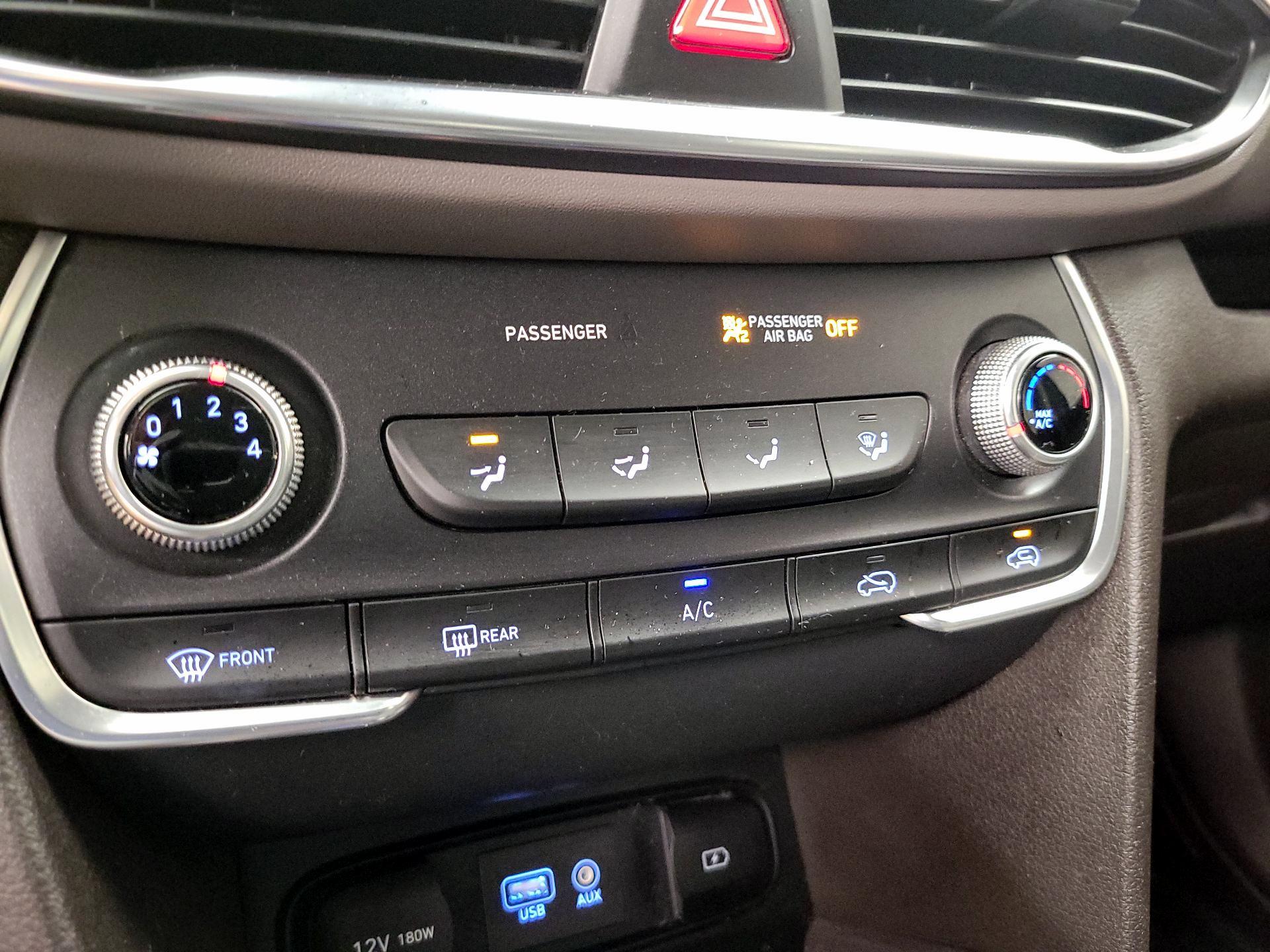 Thumbnail: 2019 Hyundai Santa Fe - 16