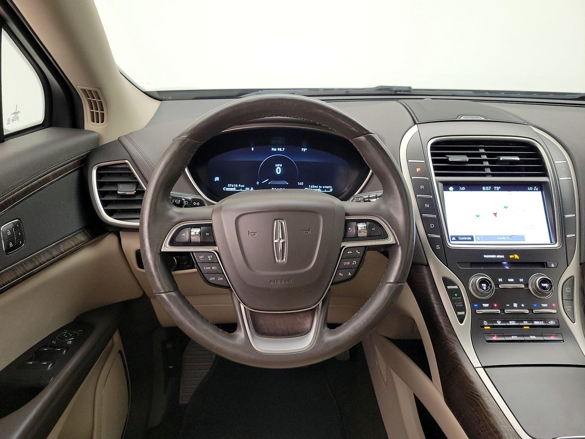 Thumbnail: 2019 Lincoln Nautilus - 10