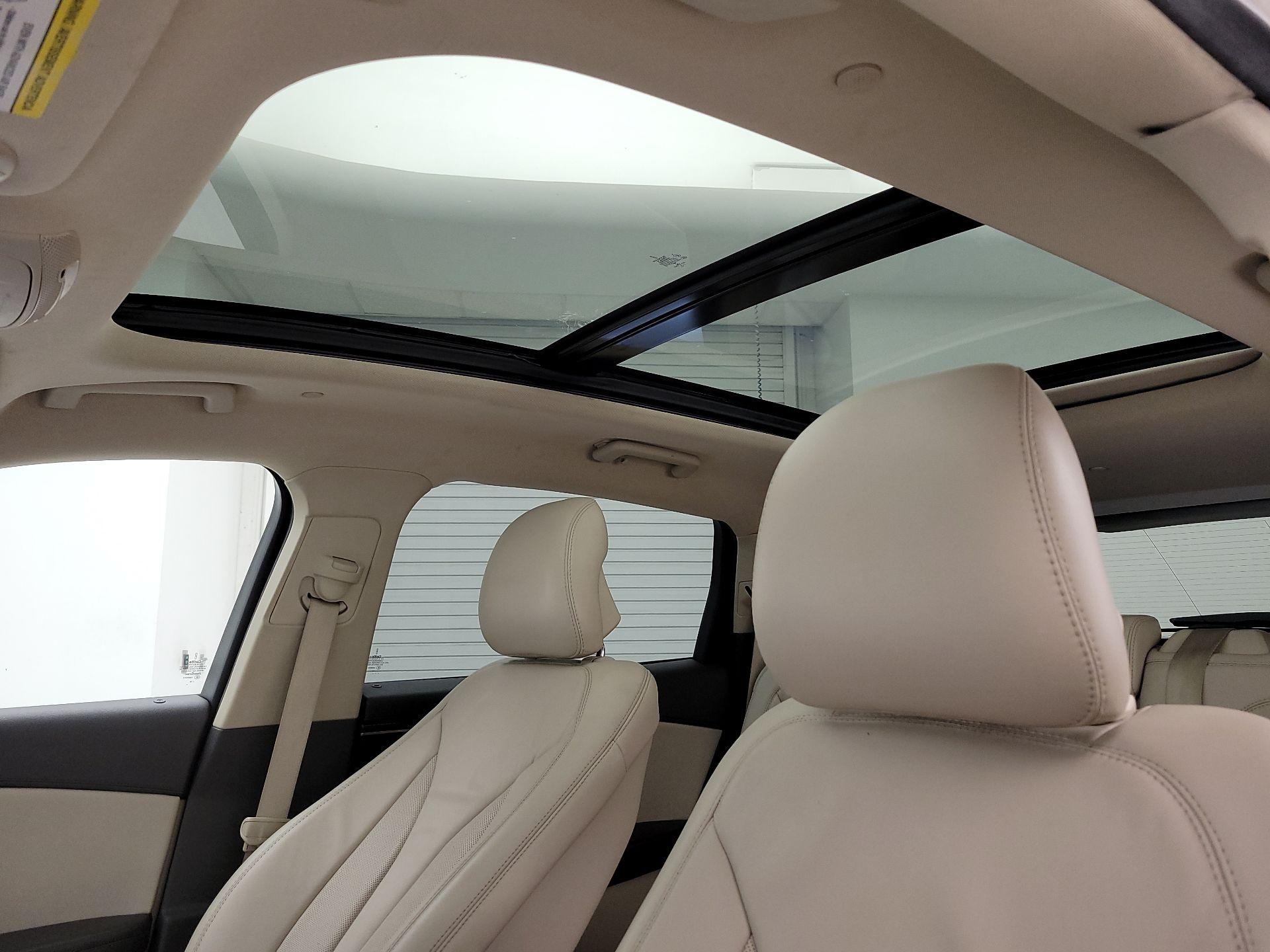 Thumbnail: 2019 Lincoln Nautilus - 20