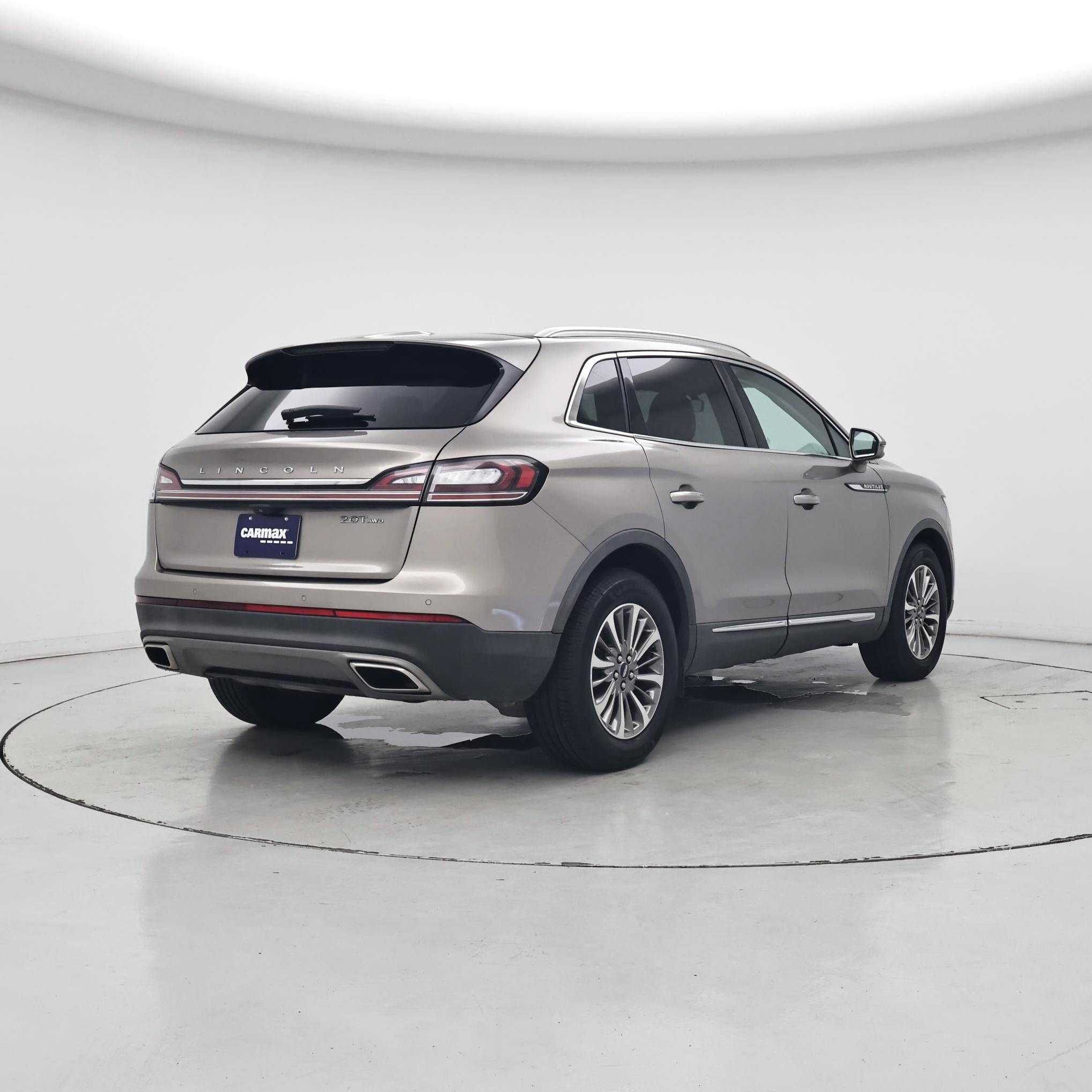 Thumbnail: 2019 Lincoln Nautilus - 8