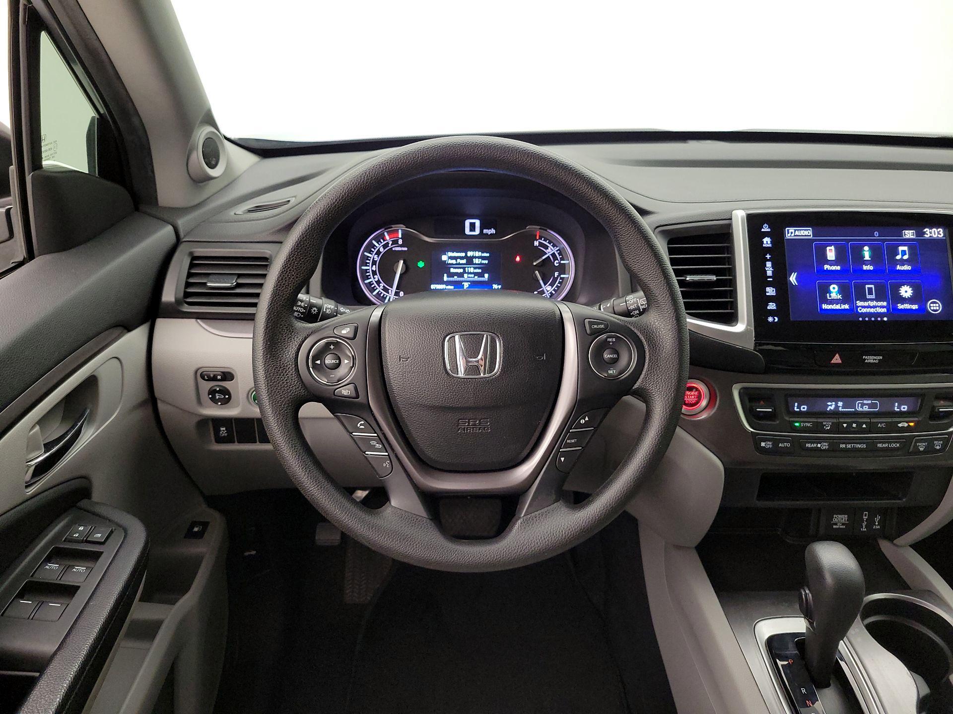 Thumbnail: 2018 Honda Pilot - 10